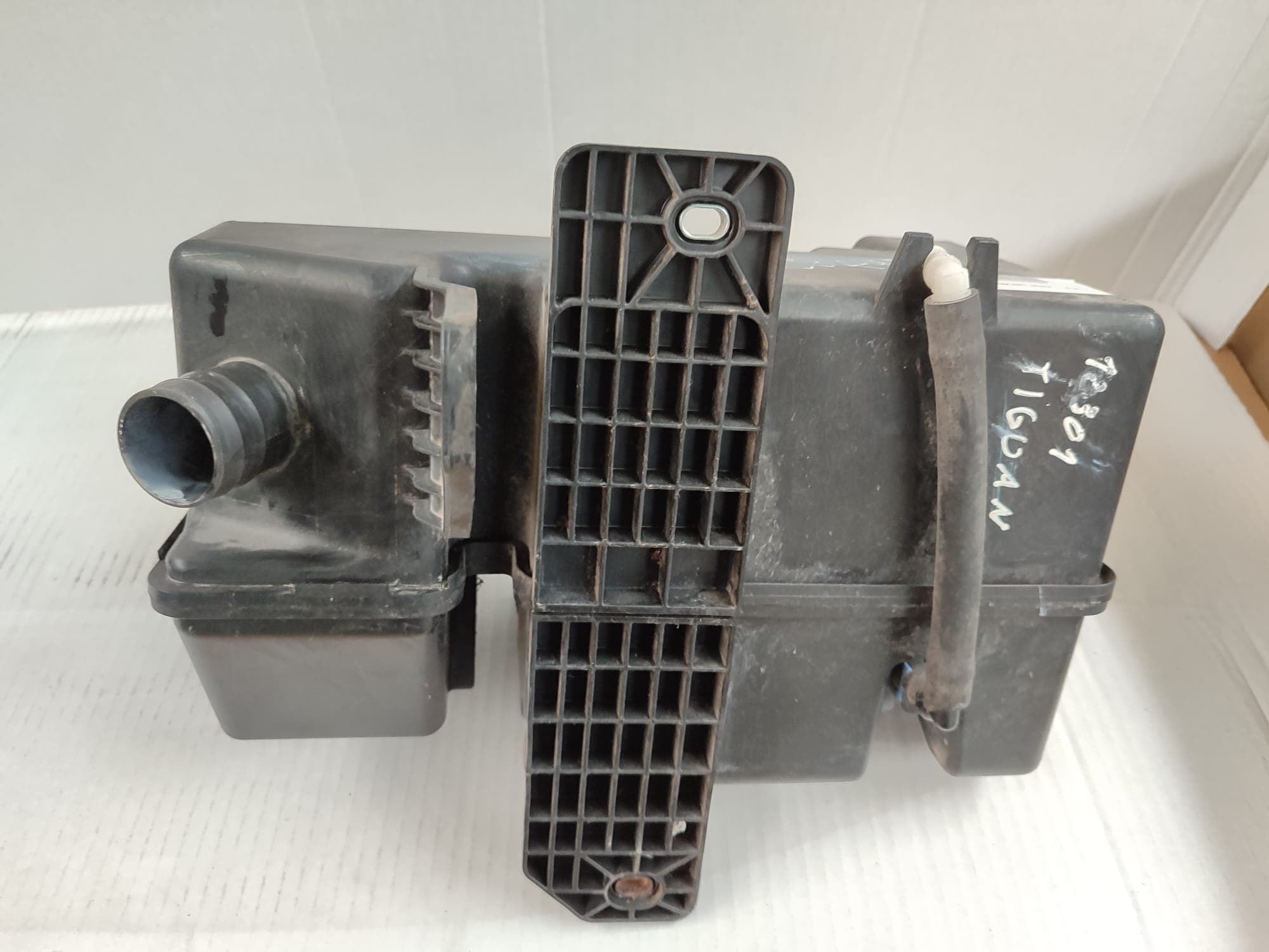 Deposito limpia VOLKSWAGEN TIGUAN (5N1) 3