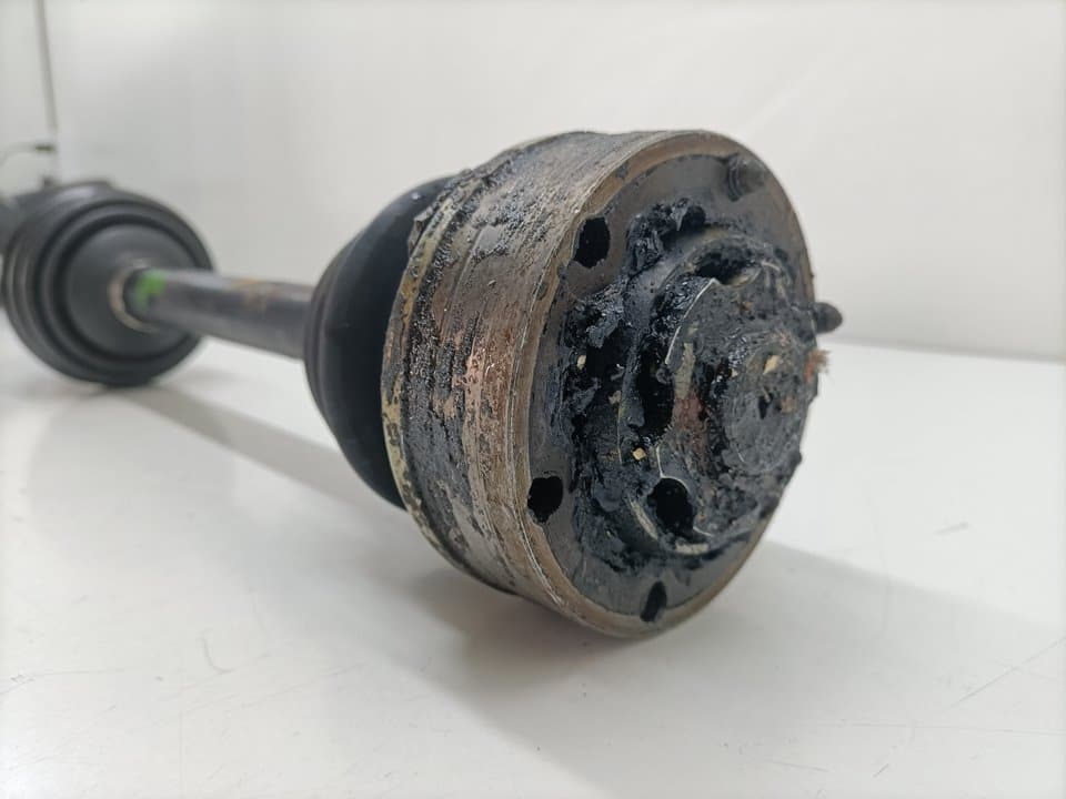 Transmision delantera izquierda VOLKSWAGEN GOLF III BERLINA (1H1) 2