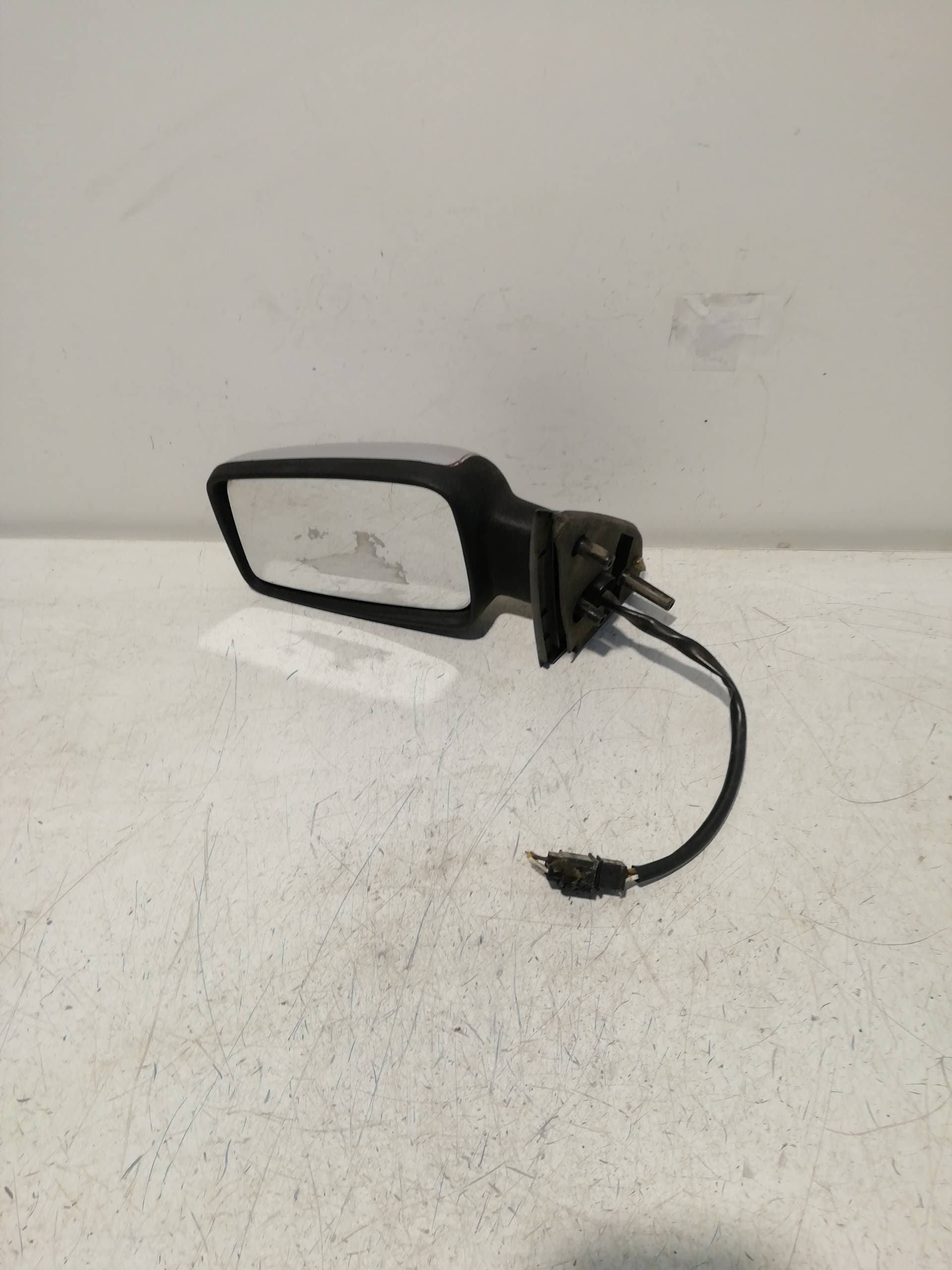 Retrovisor izquierdo SEAT TOLEDO (1L)