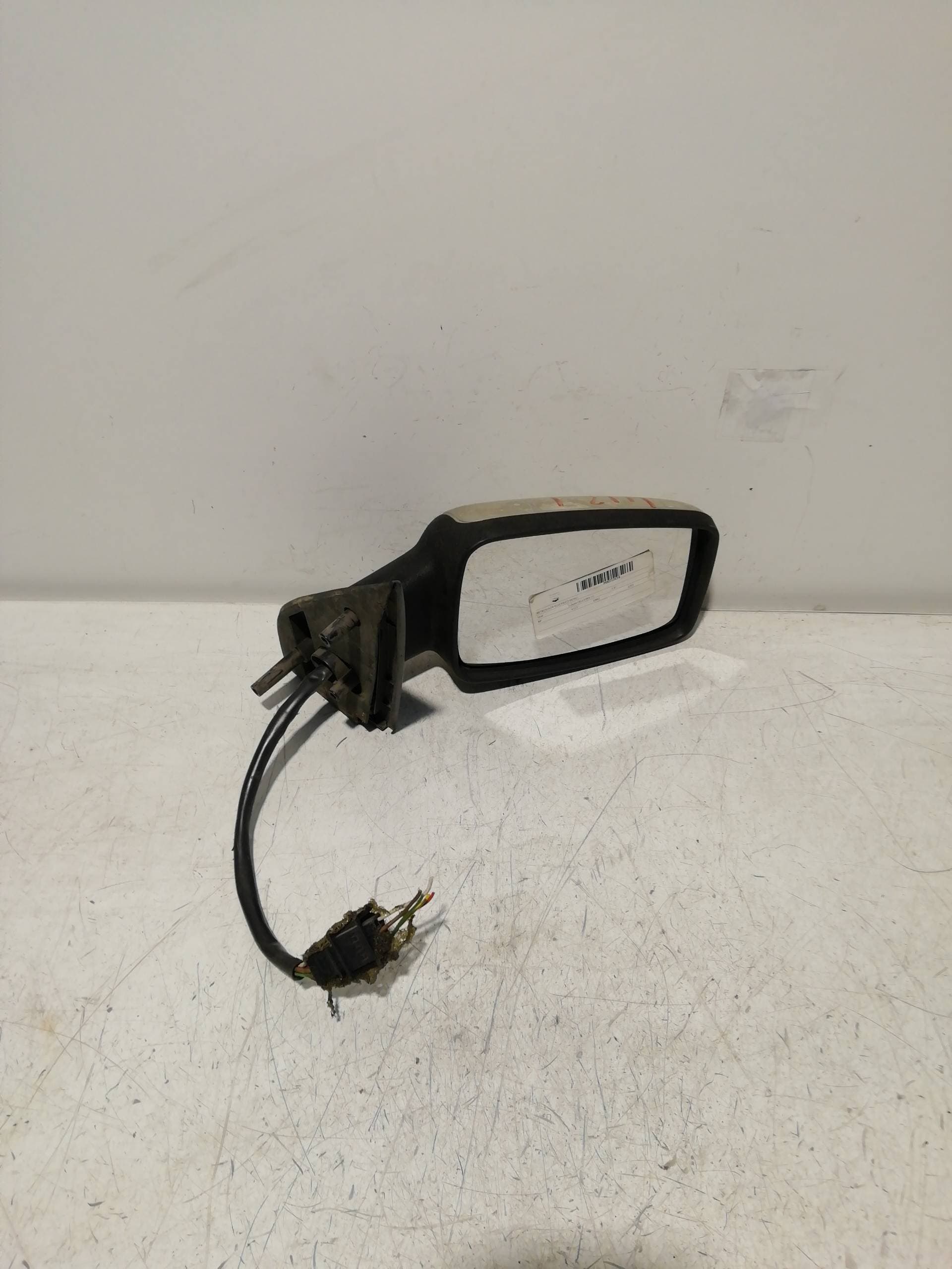 Retrovisor derecho SEAT TOLEDO (1L)