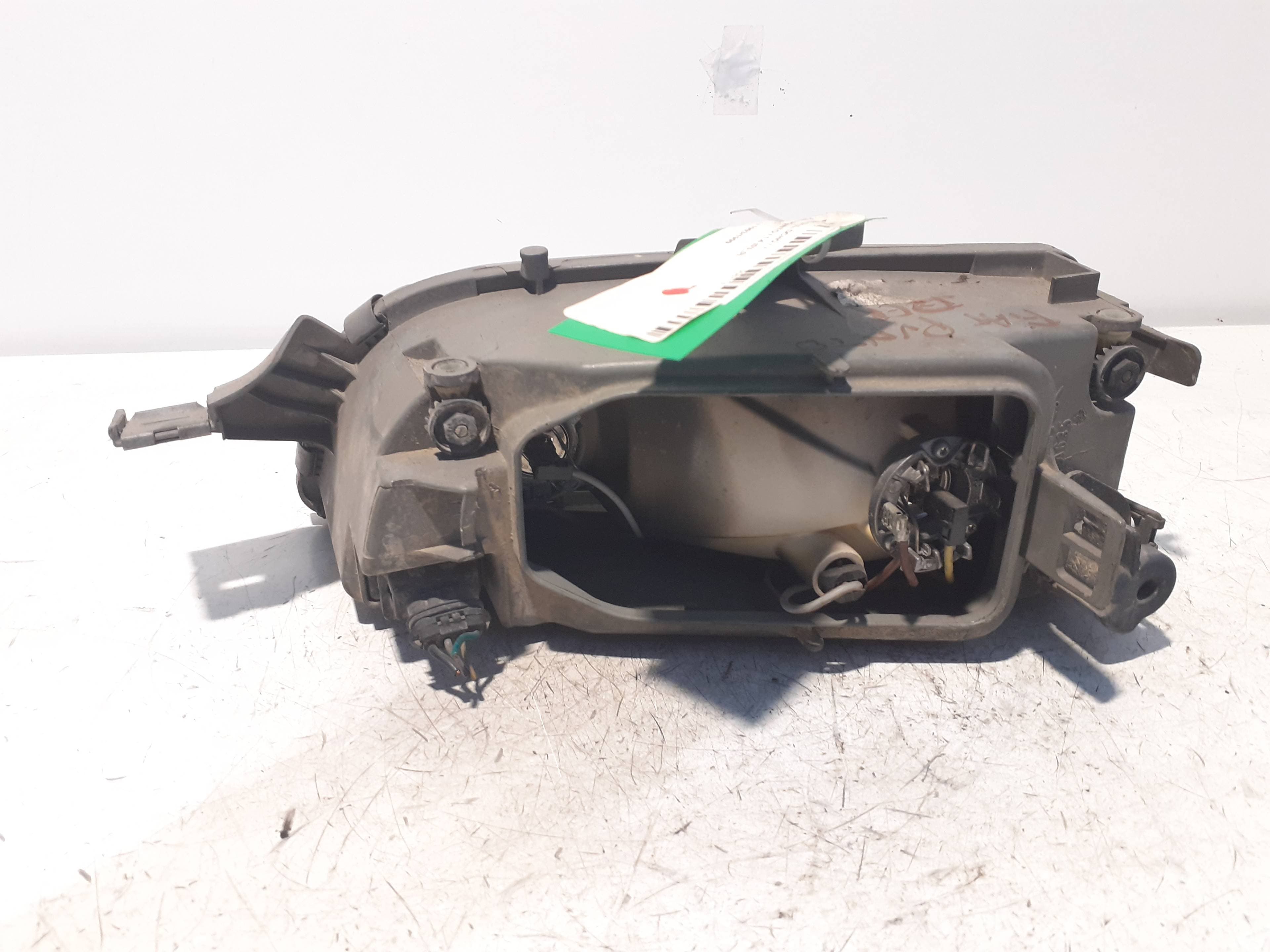 Faro derecho FIAT PUNTO BERL 3