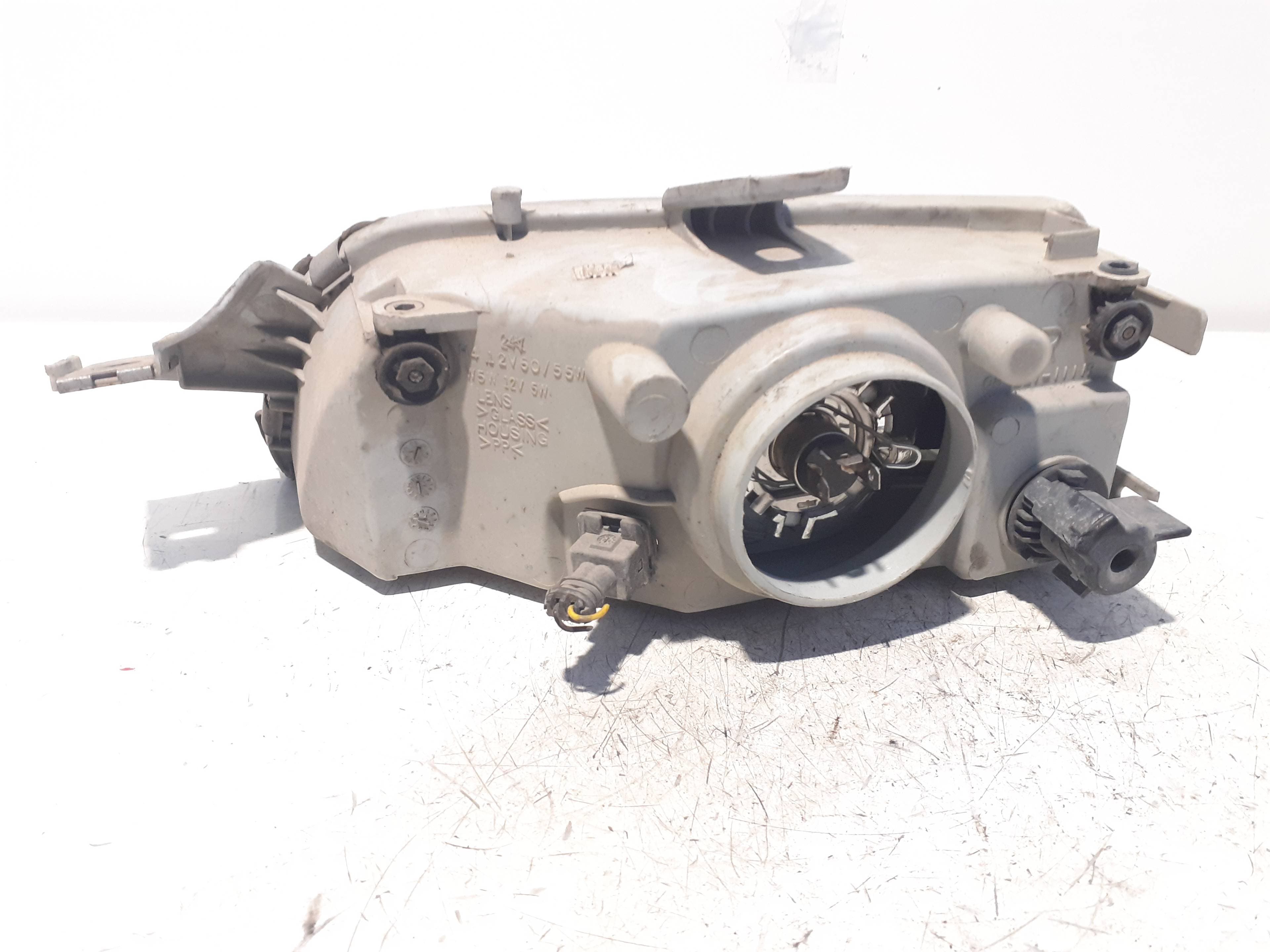 Faro derecho FIAT PUNTO BERL 3