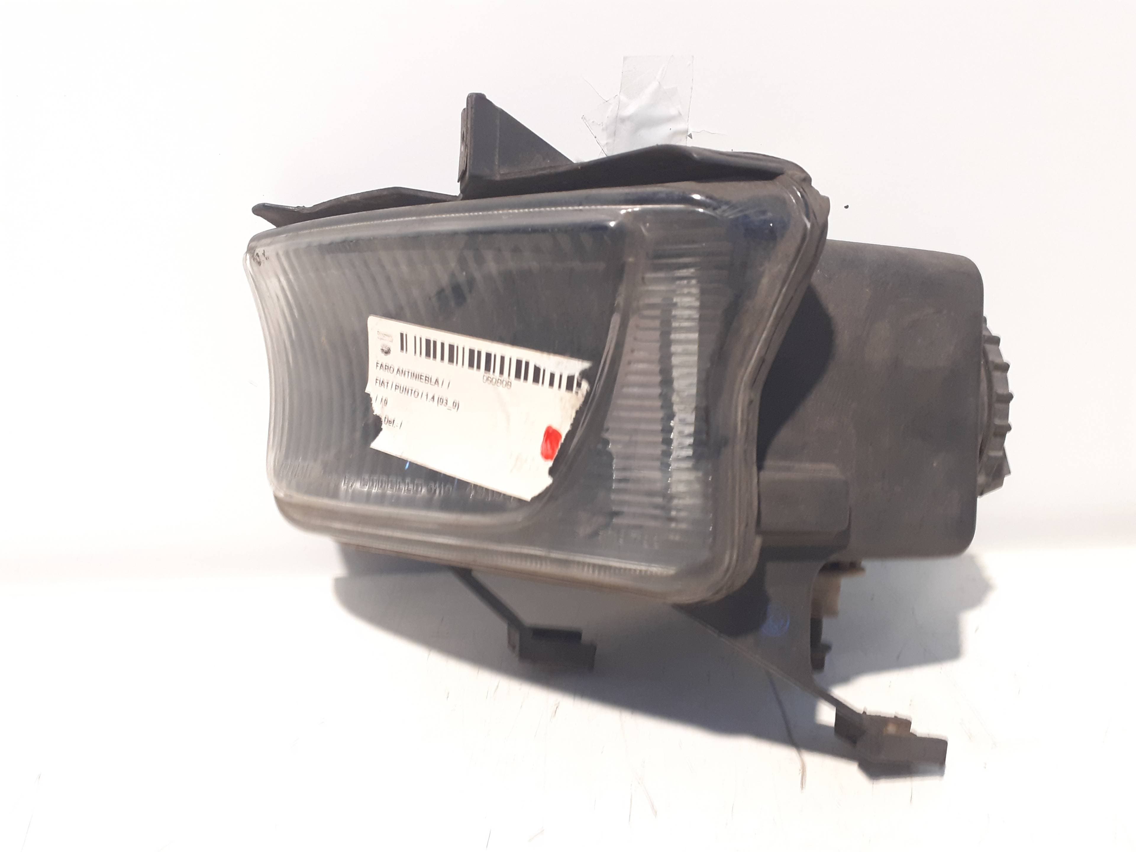 Faro antiniebla derecho FIAT PUNTO BERL 4