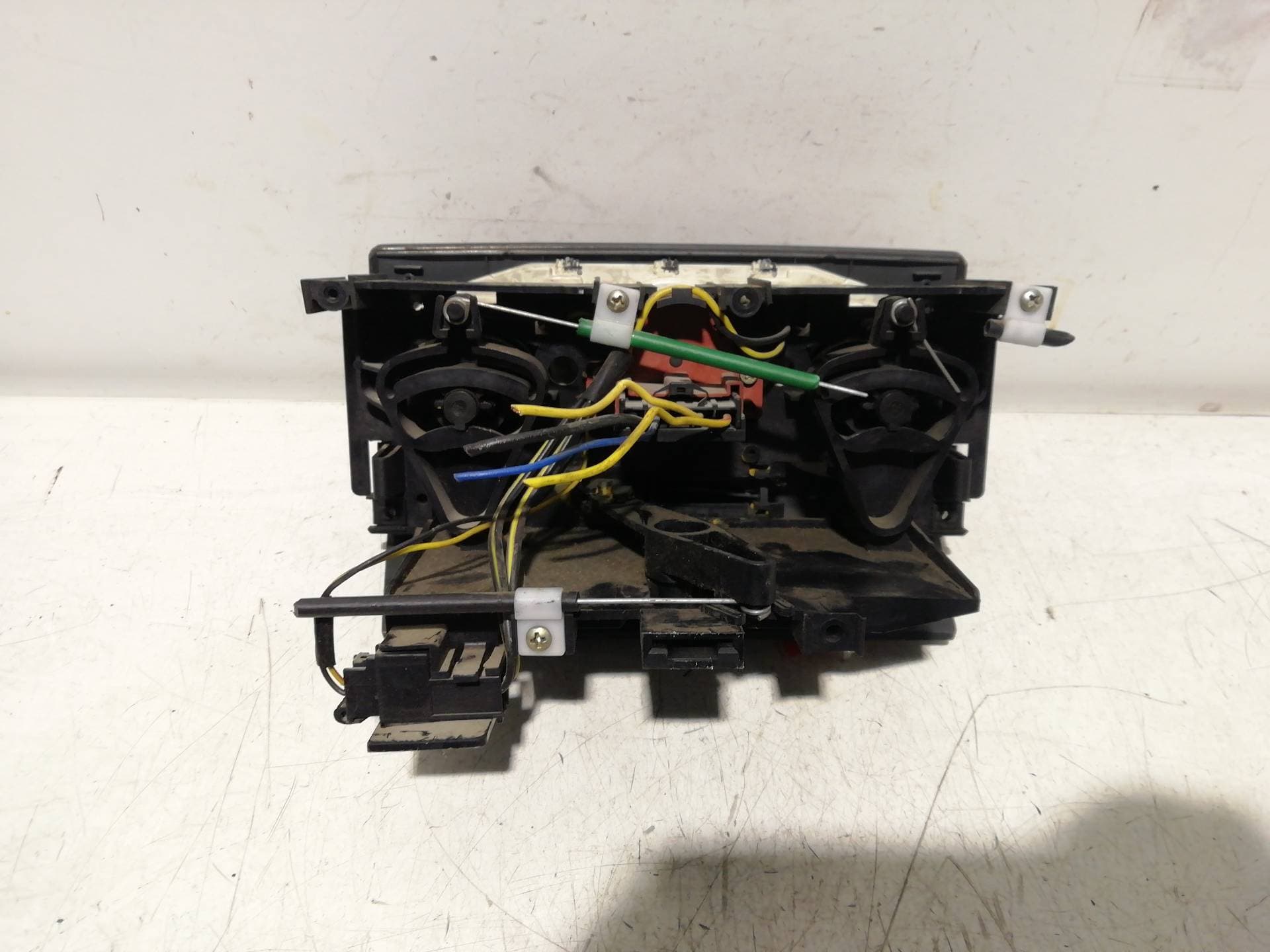 Recambio FIAT PUNTO BERL ref. 92045400 4