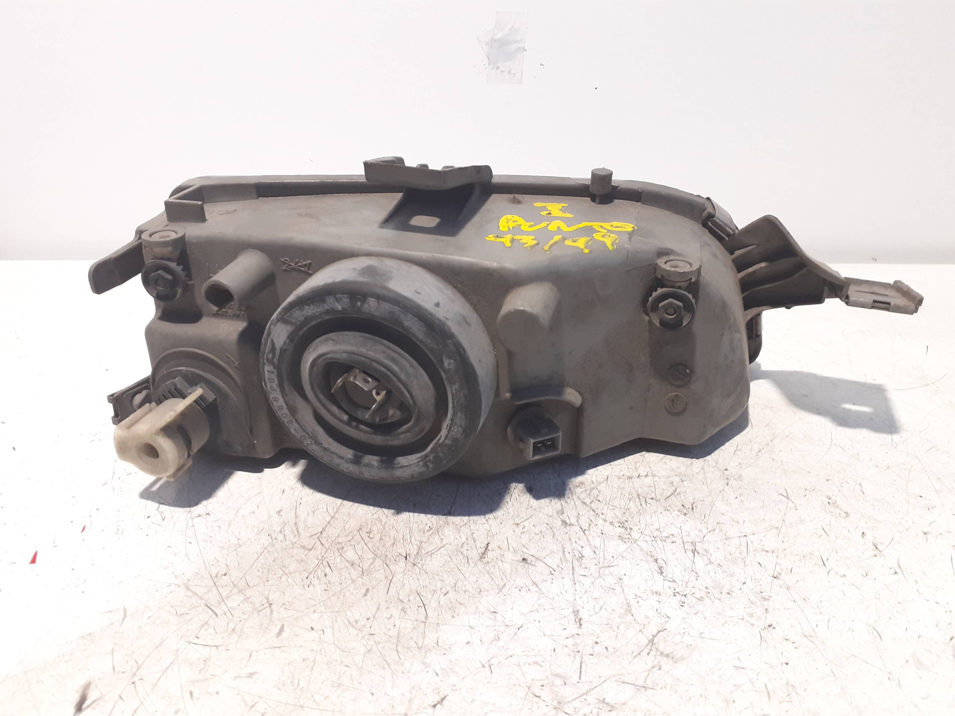 Faro izquierdo FIAT PUNTO BERL 3
