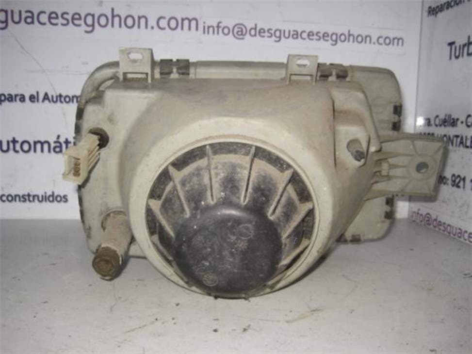 Faro izquierdo SEAT MALAGA 2