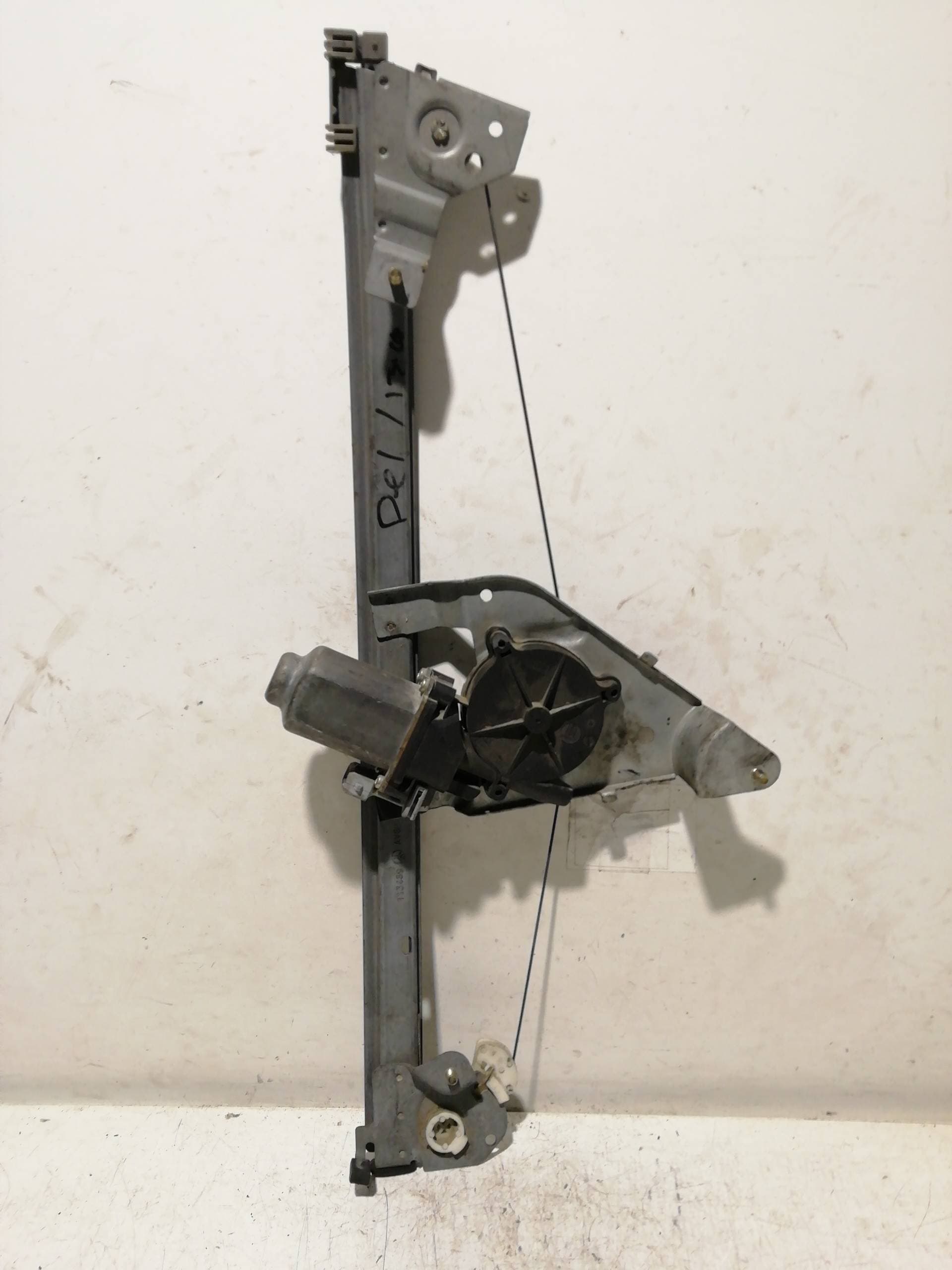 Elevalunas delantero izquierdo CITROEN SAXO