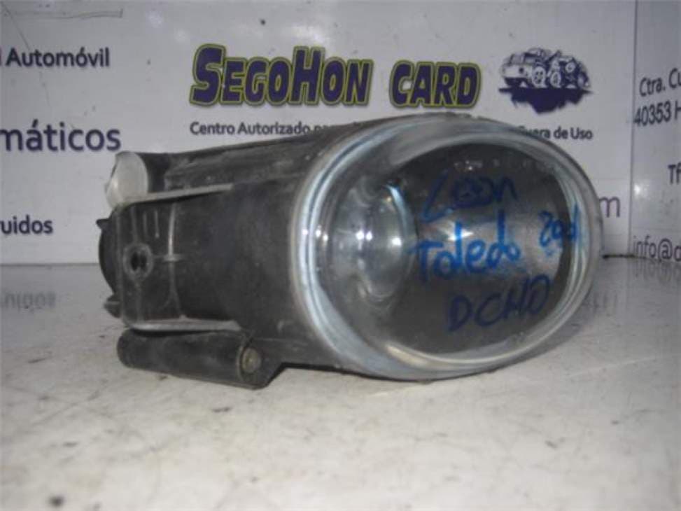 Faro antiniebla derecho SEAT LEON (1M1) 3