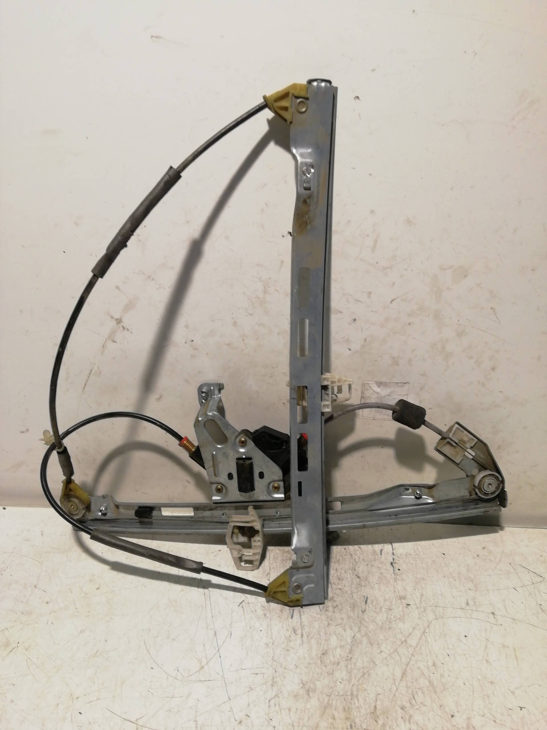 Elevalunas delantero izquierdo PEUGEOT 206 BERLINA