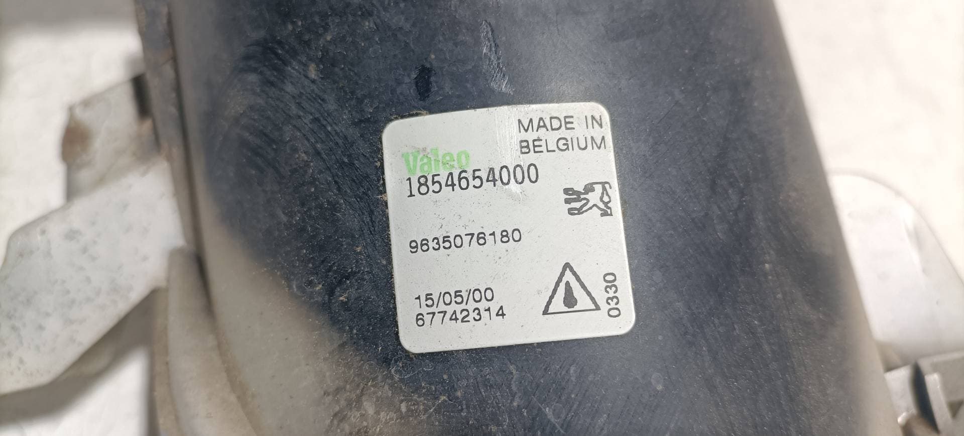 Faro antiniebla izquierdo PEUGEOT 206 BERLINA 2