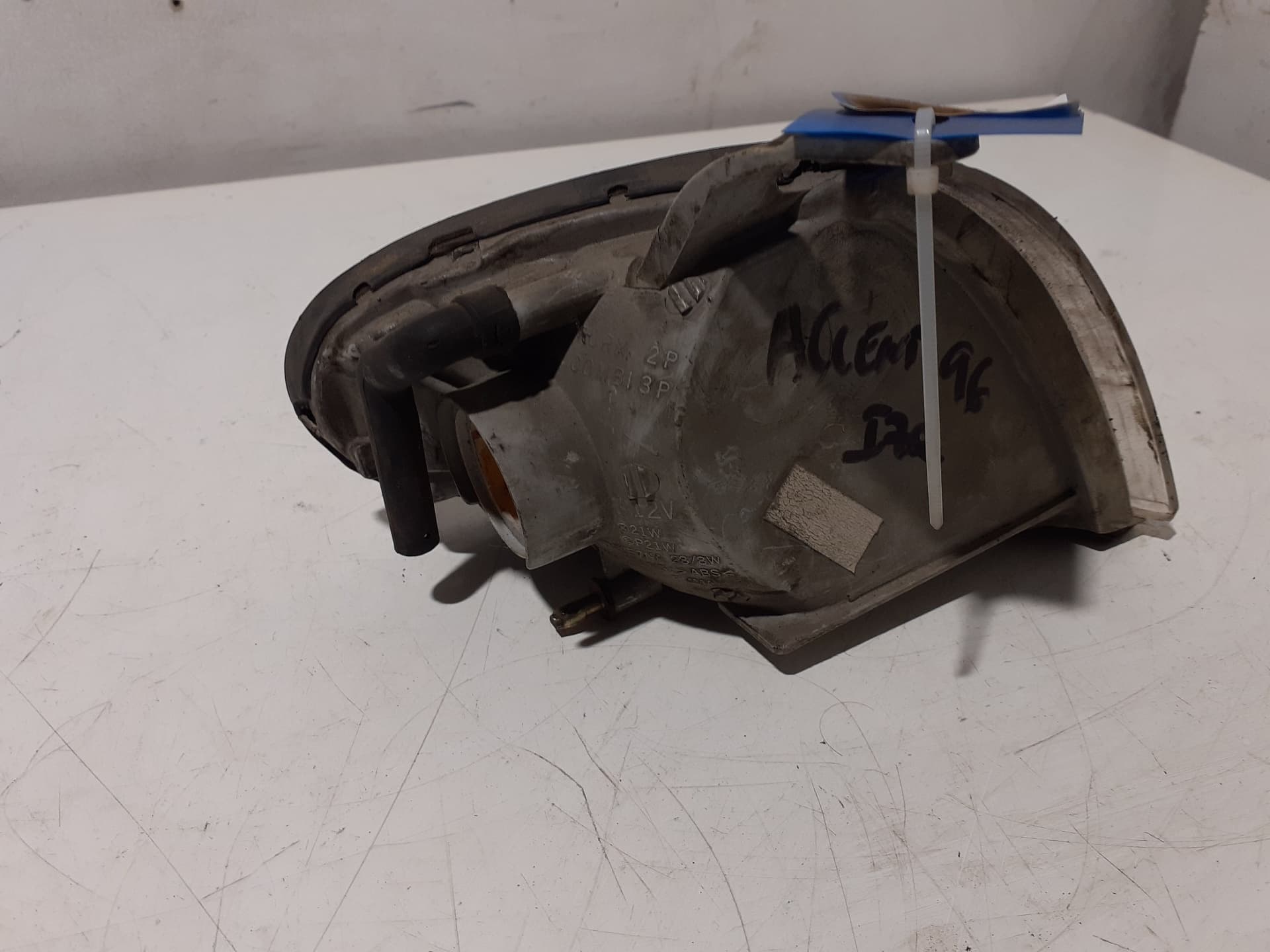 Recambio HYUNDAI ACCENT (LC) ref. 92301220 2