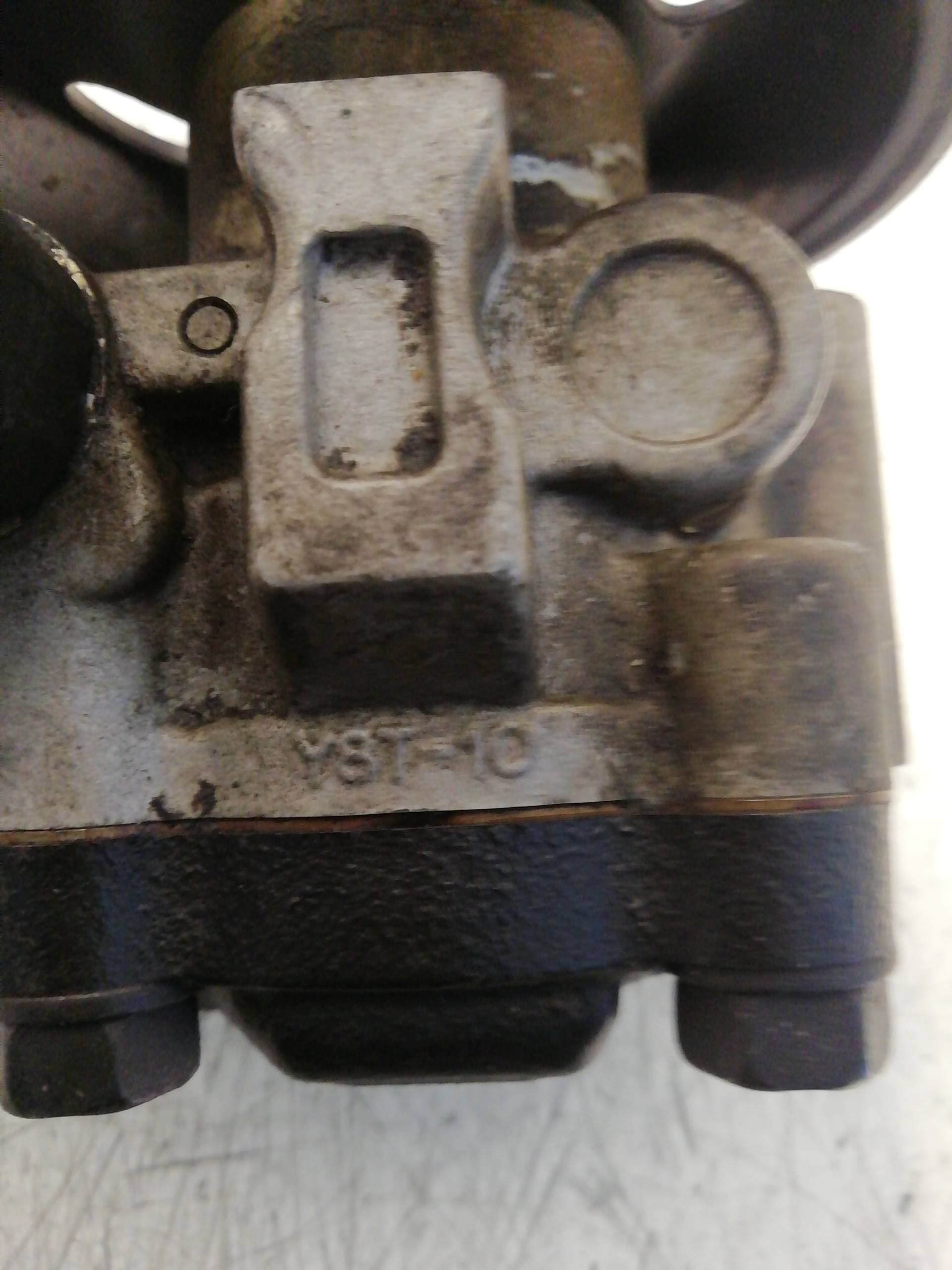Bomba direccion HYUNDAI ACCENT (LC) 2