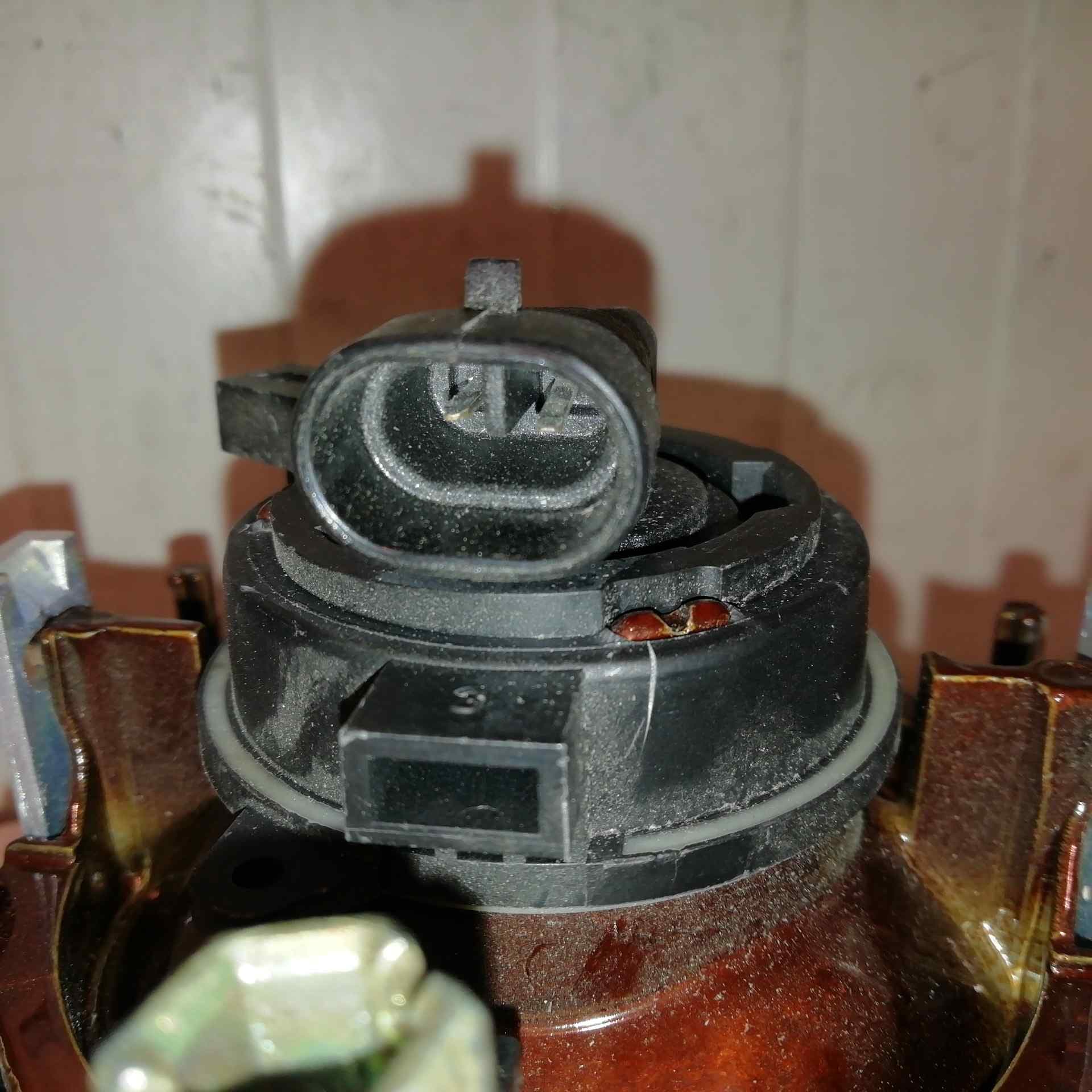Faro antiniebla izquierdo MITSUBISHI L 200 (K34T) 3