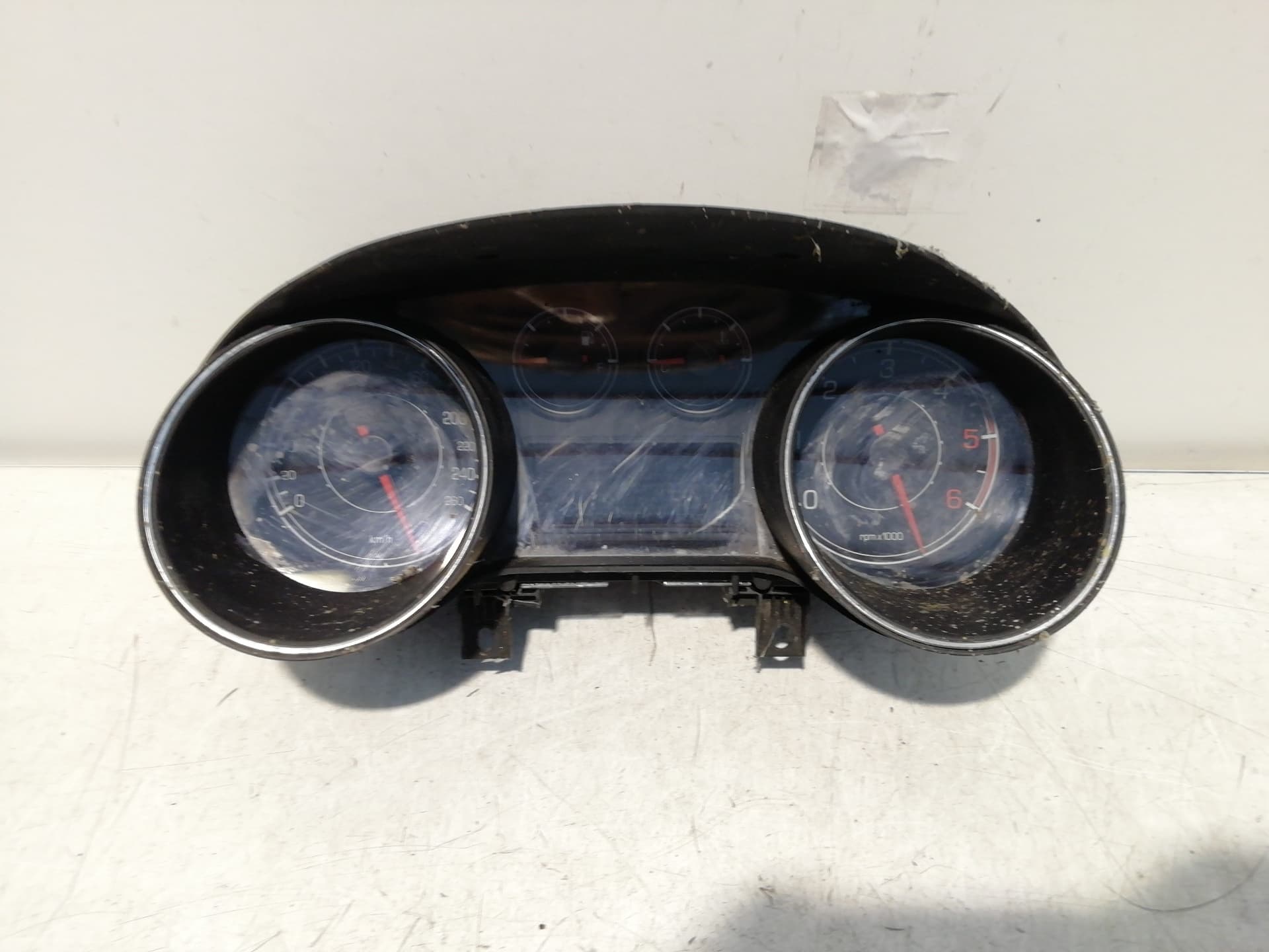 Cuadro instrumentos FIAT BRAVO (182)