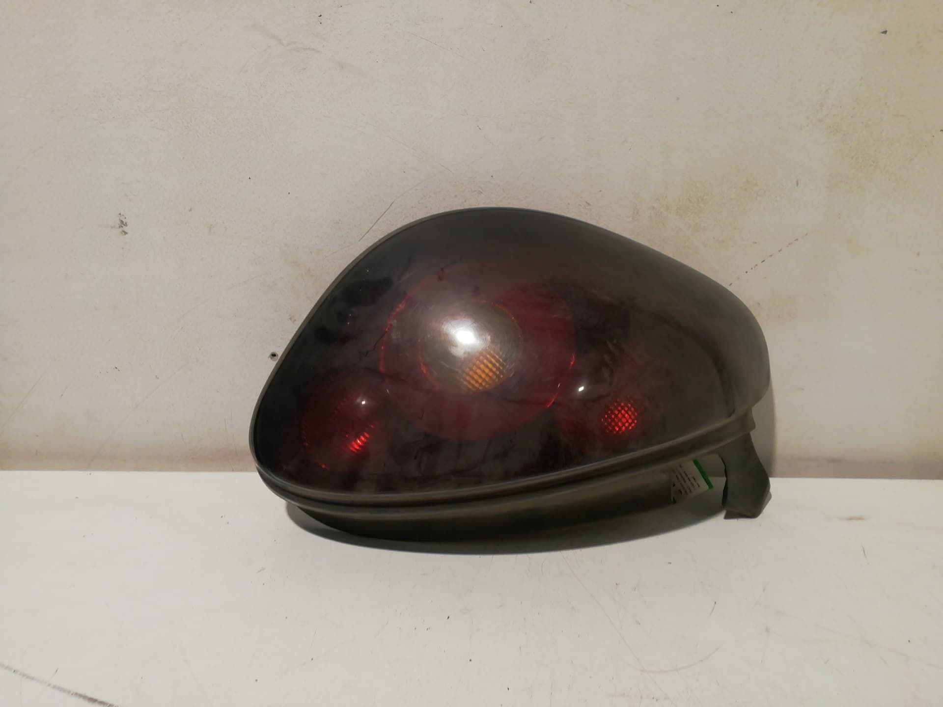Piloto trasero izquierdo FIAT BRAVO (182)