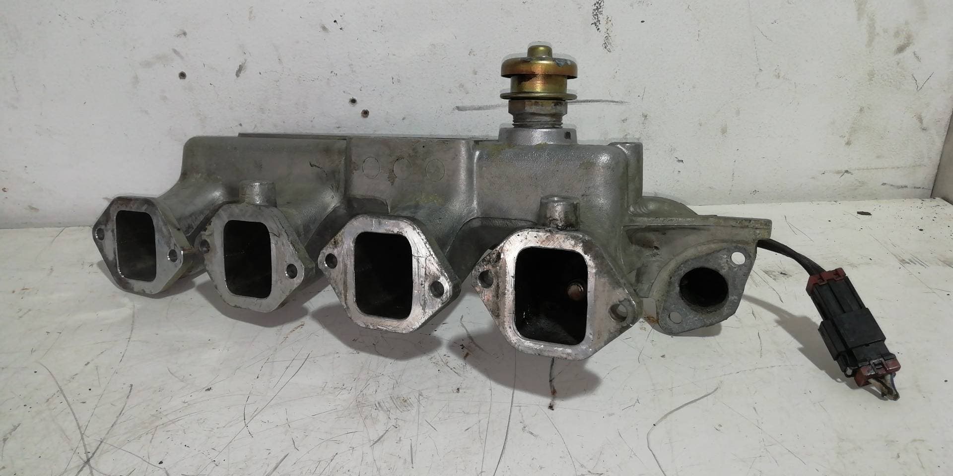 Colector admision NISSAN TERRANO (WD21)