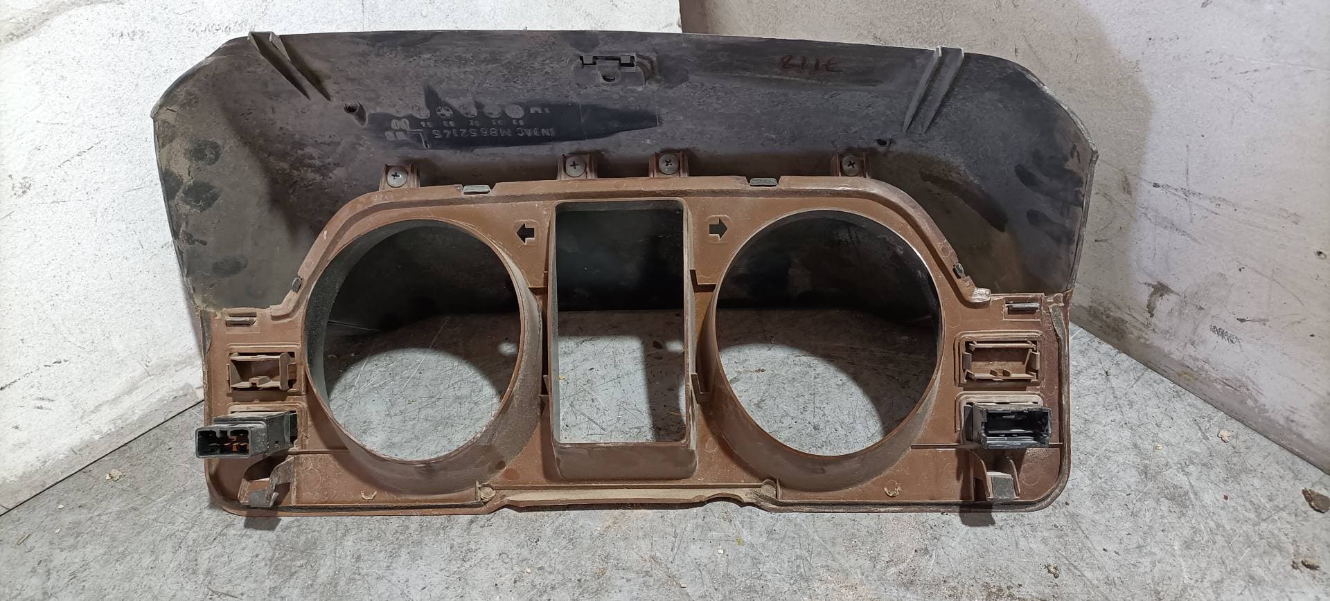 Plastico MITSUBISHI MONTERO (V20/V40) 3