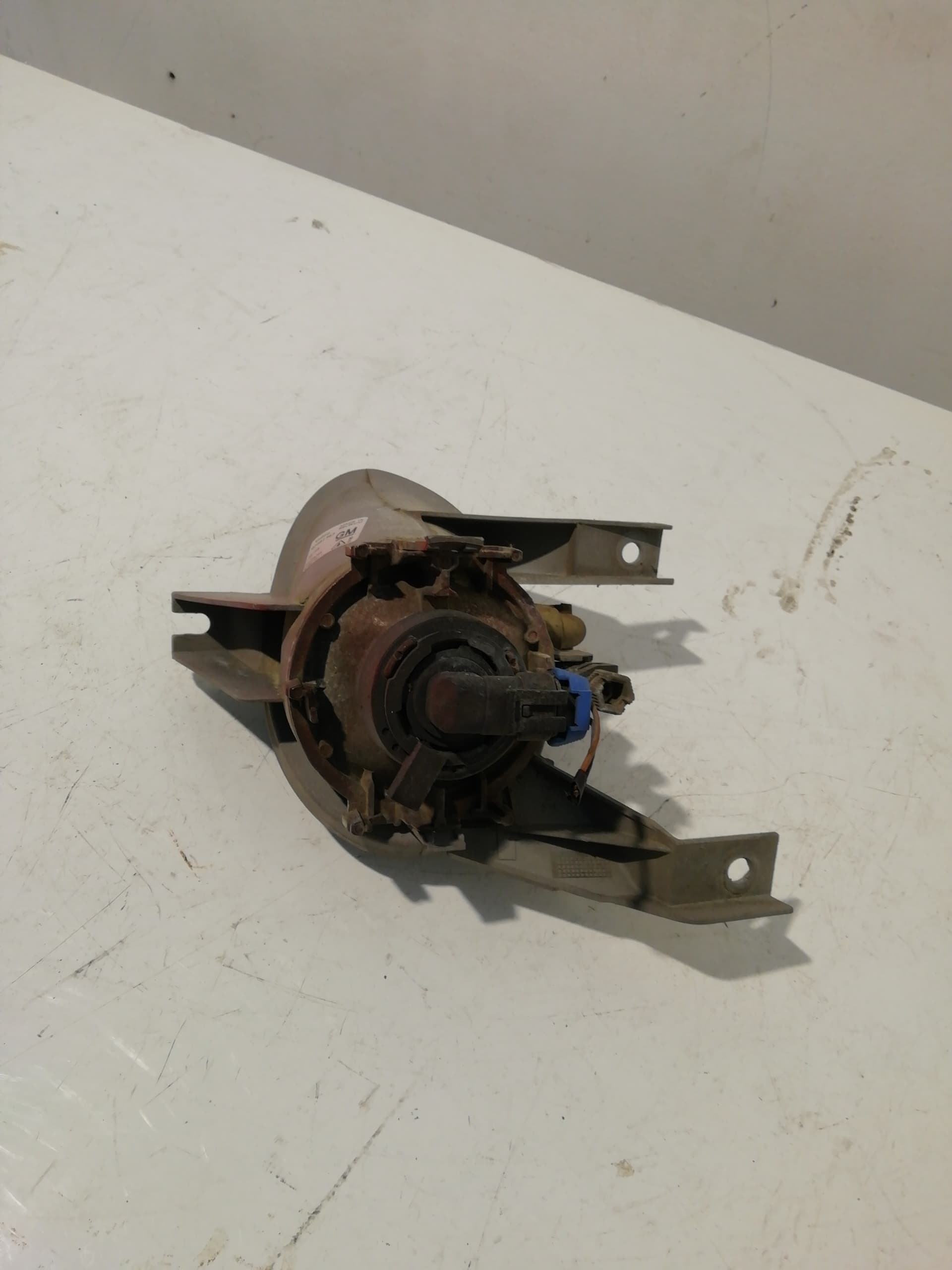 Faro antiniebla izquierdo OPEL TIGRA 2
