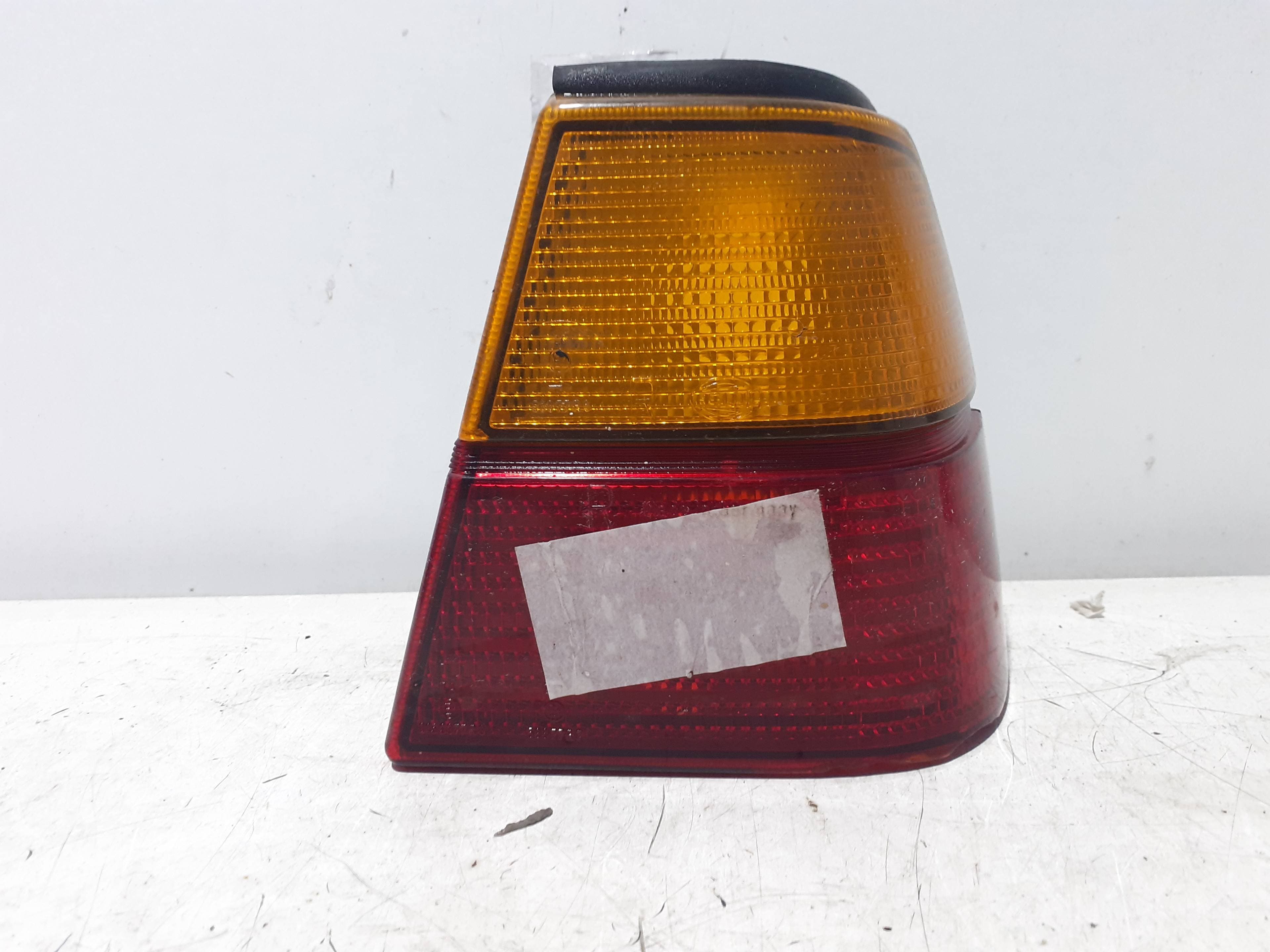 Piloto trasero derecho VOLKSWAGEN PASSAT BERLINA (312)