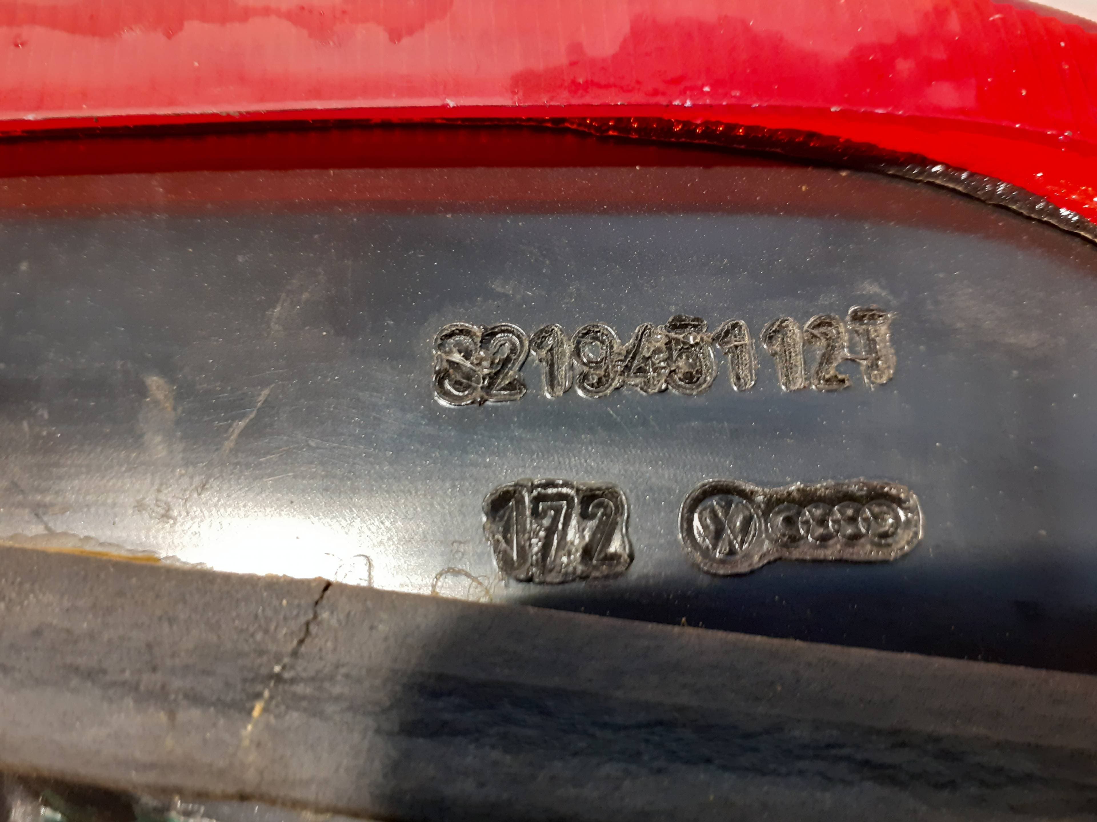 Piloto trasero derecho VOLKSWAGEN PASSAT BERLINA (312) 2