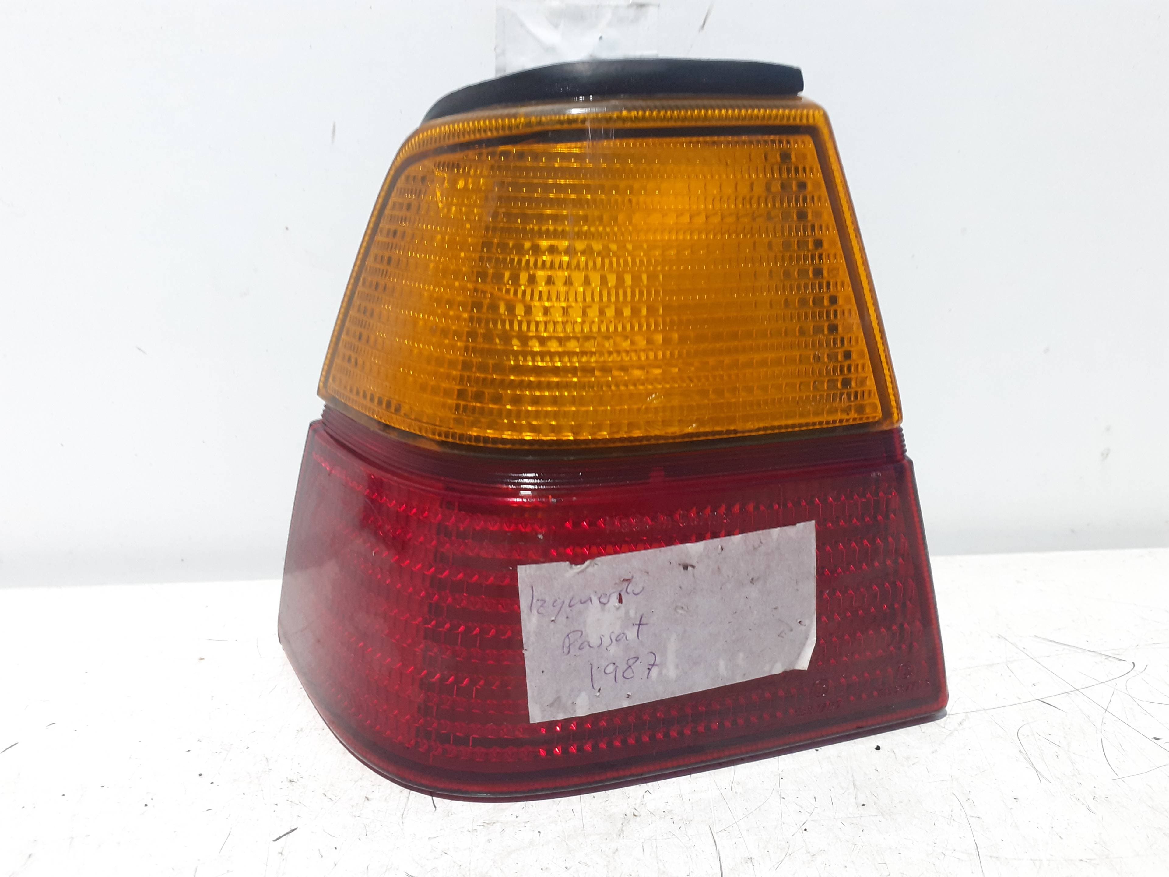 Piloto trasero izquierdo VOLKSWAGEN PASSAT BERLINA (312)