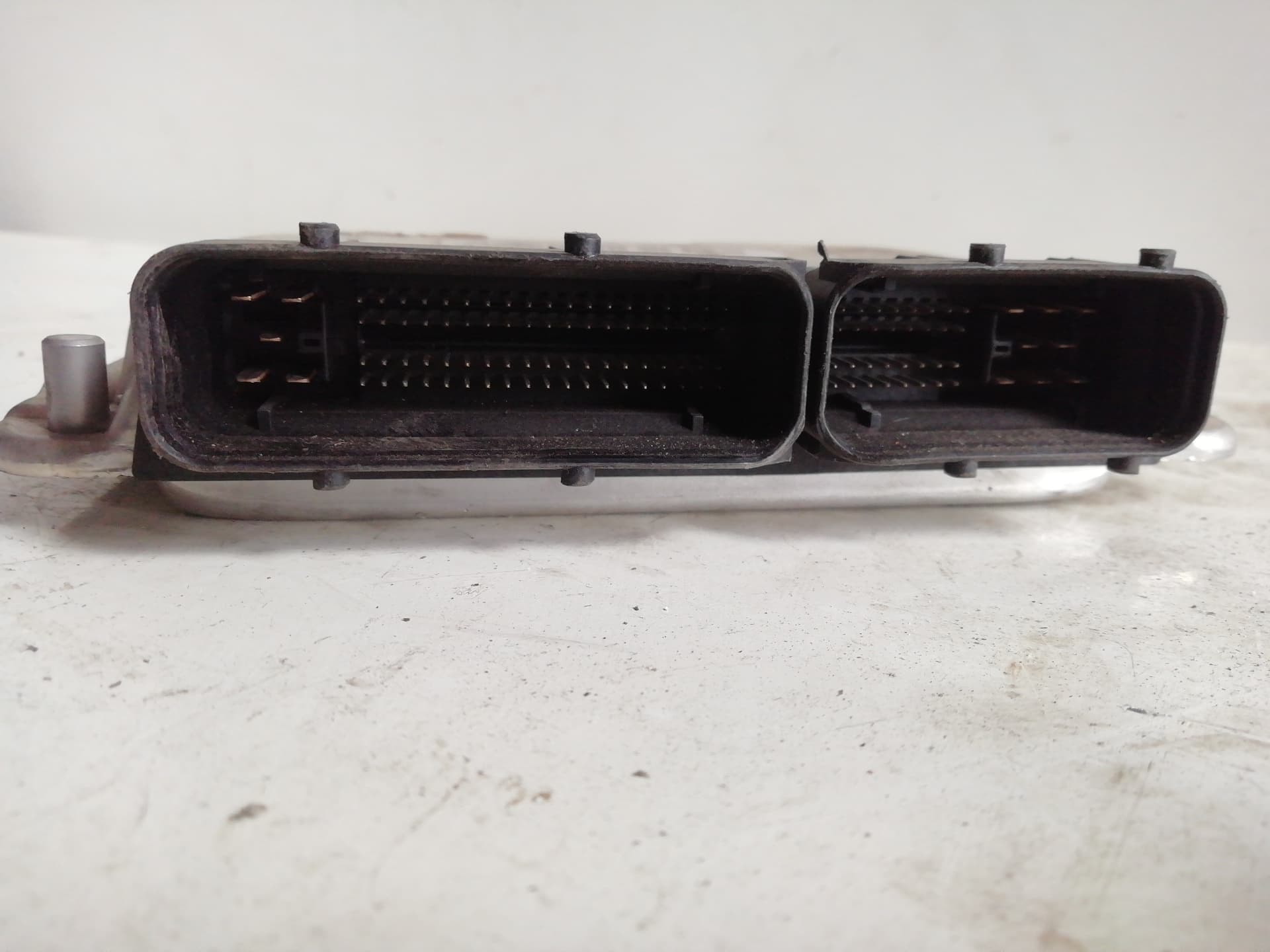 Centralita motor uce VOLKSWAGEN PASSAT BERLINA (312) 2