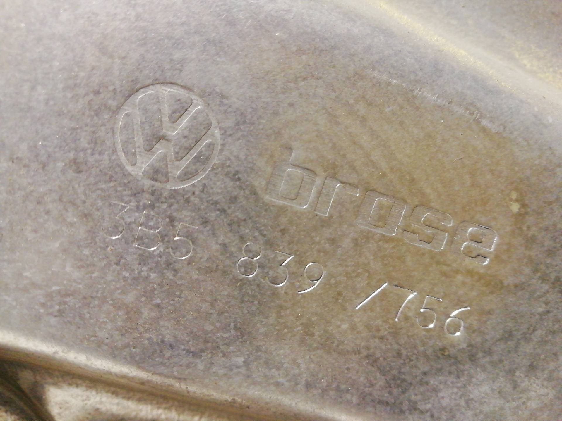 Elevalunas trasero derecho VOLKSWAGEN PASSAT BERLINA (312) 5