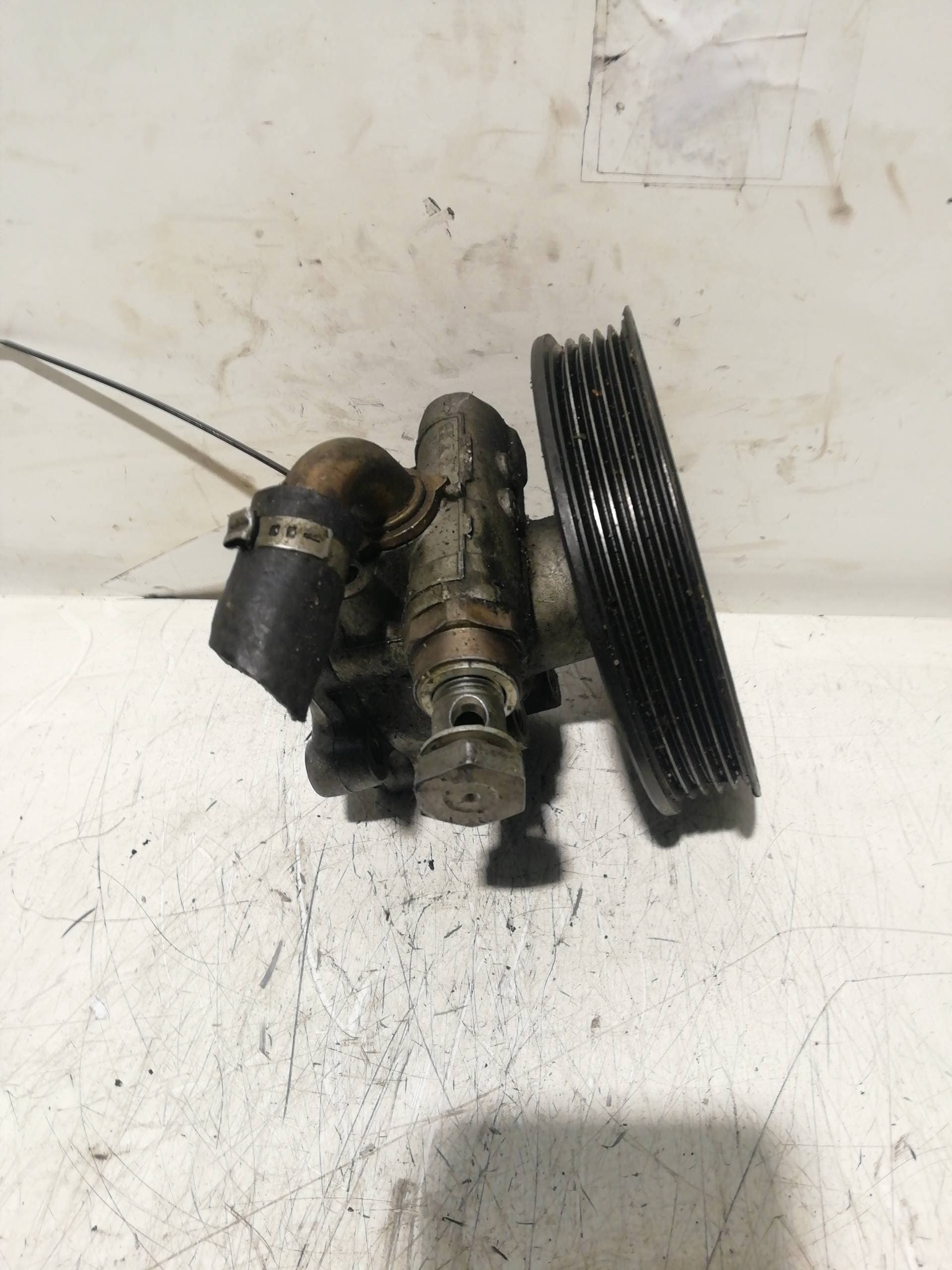 Bomba direccion VOLKSWAGEN PASSAT BERLINA (312)