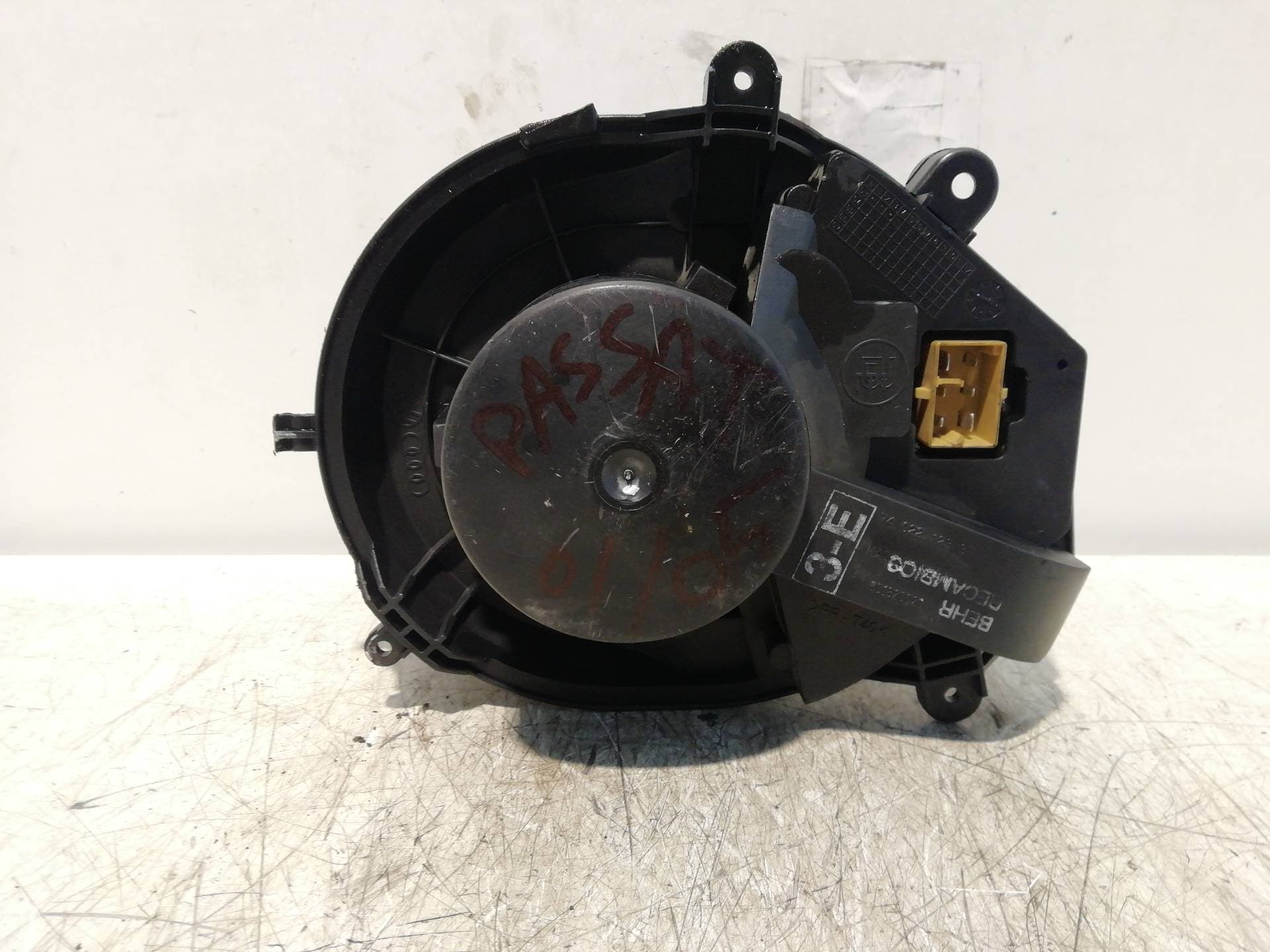 Ventilador calefaccion VOLKSWAGEN PASSAT BERLINA (312) 4