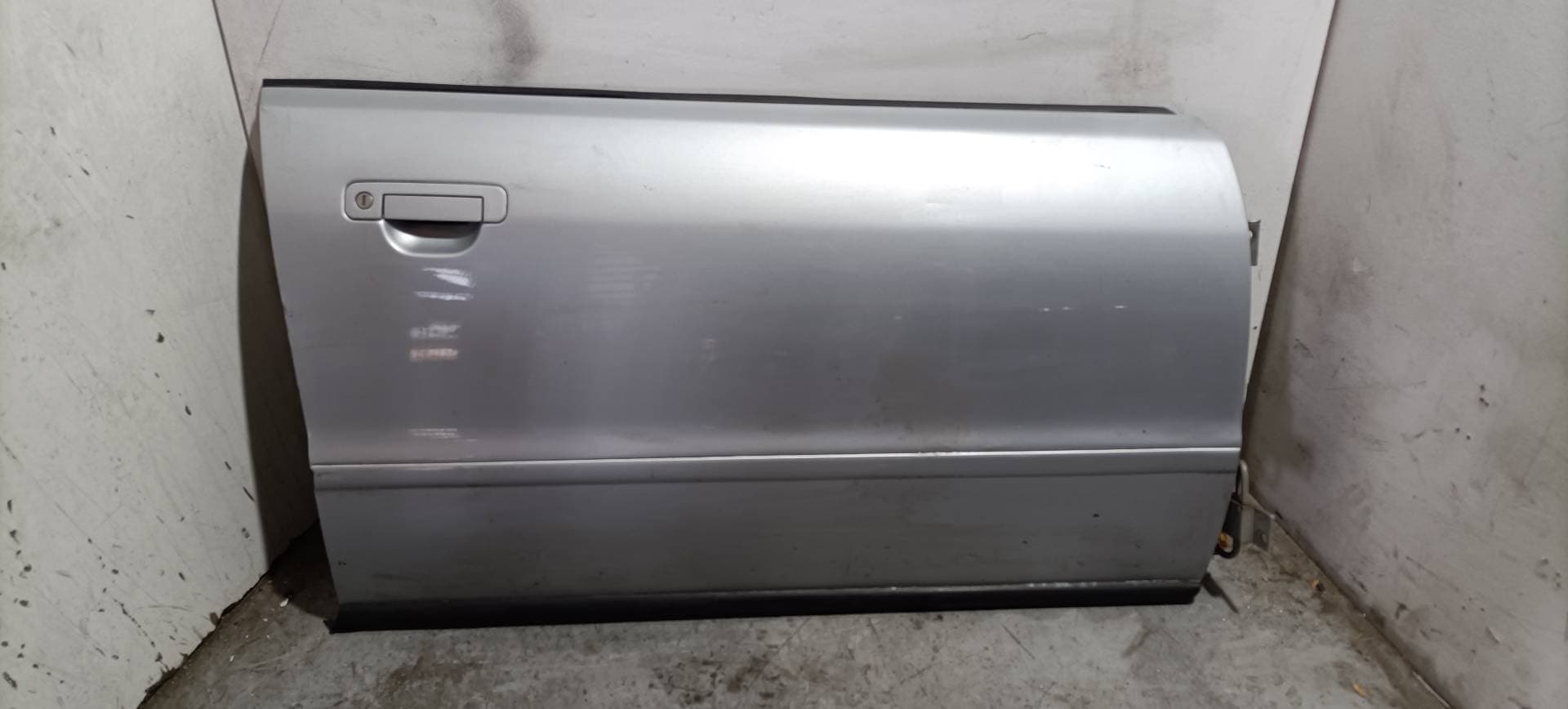 Puerta delantera derecha AUDI A4 BERLINA (B5)