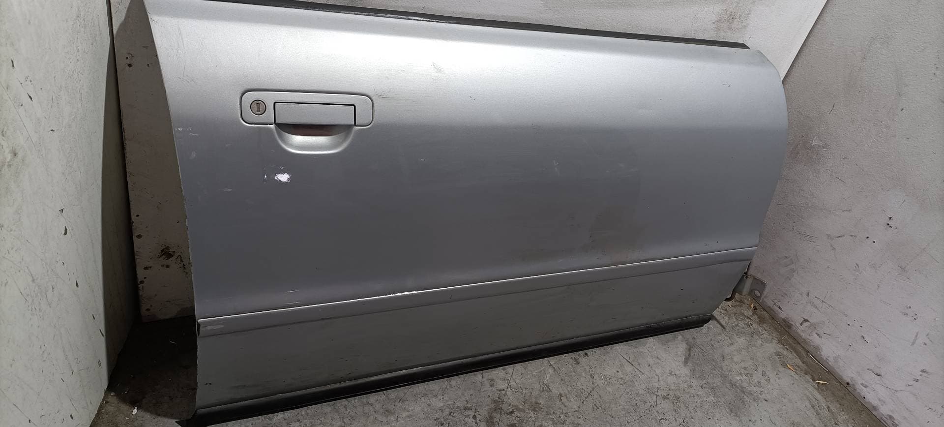 Puerta delantera derecha AUDI A4 BERLINA (B5) 3