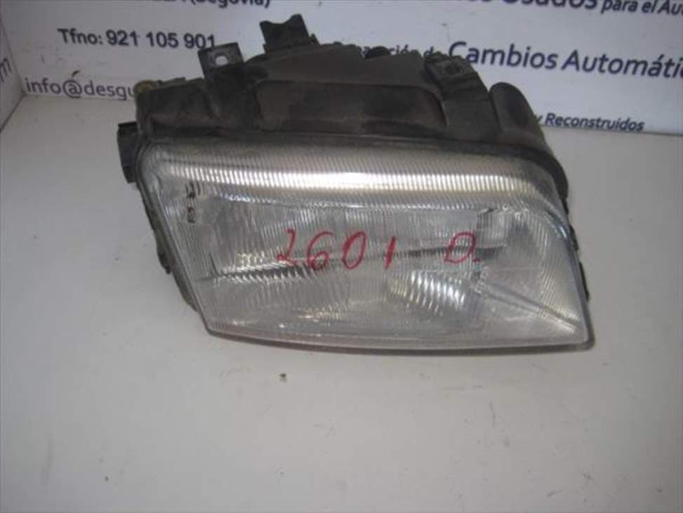Faro derecho AUDI A4 BERLINA (B5)