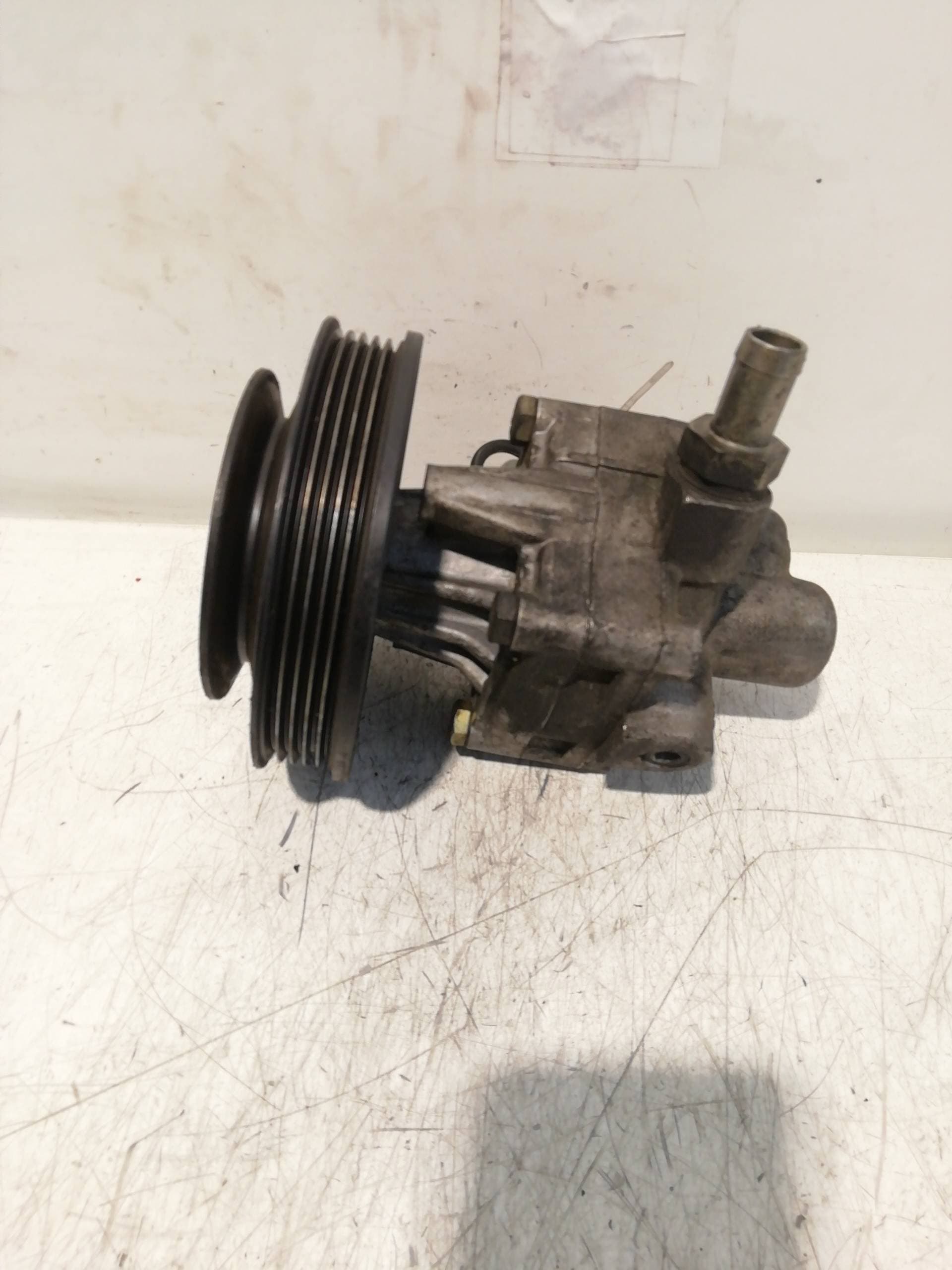 Bomba direccion AUDI A4 BERLINA (B5) 4