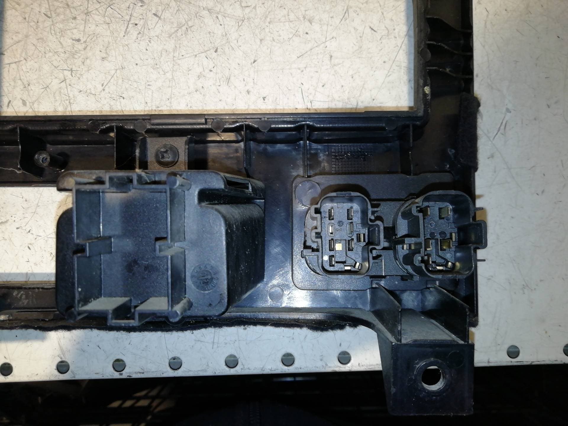 Consola central FORD MONDEO BERLINA (GD) 3