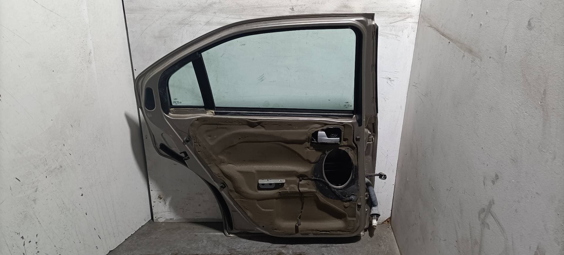 Puerta trasera izquierda FORD MONDEO BERLINA (GD) 2