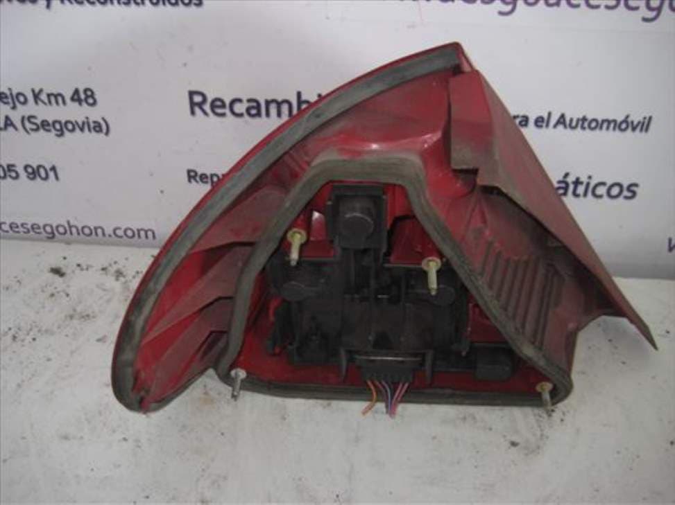 Piloto trasero derecho FORD MONDEO BERLINA (GD) 4