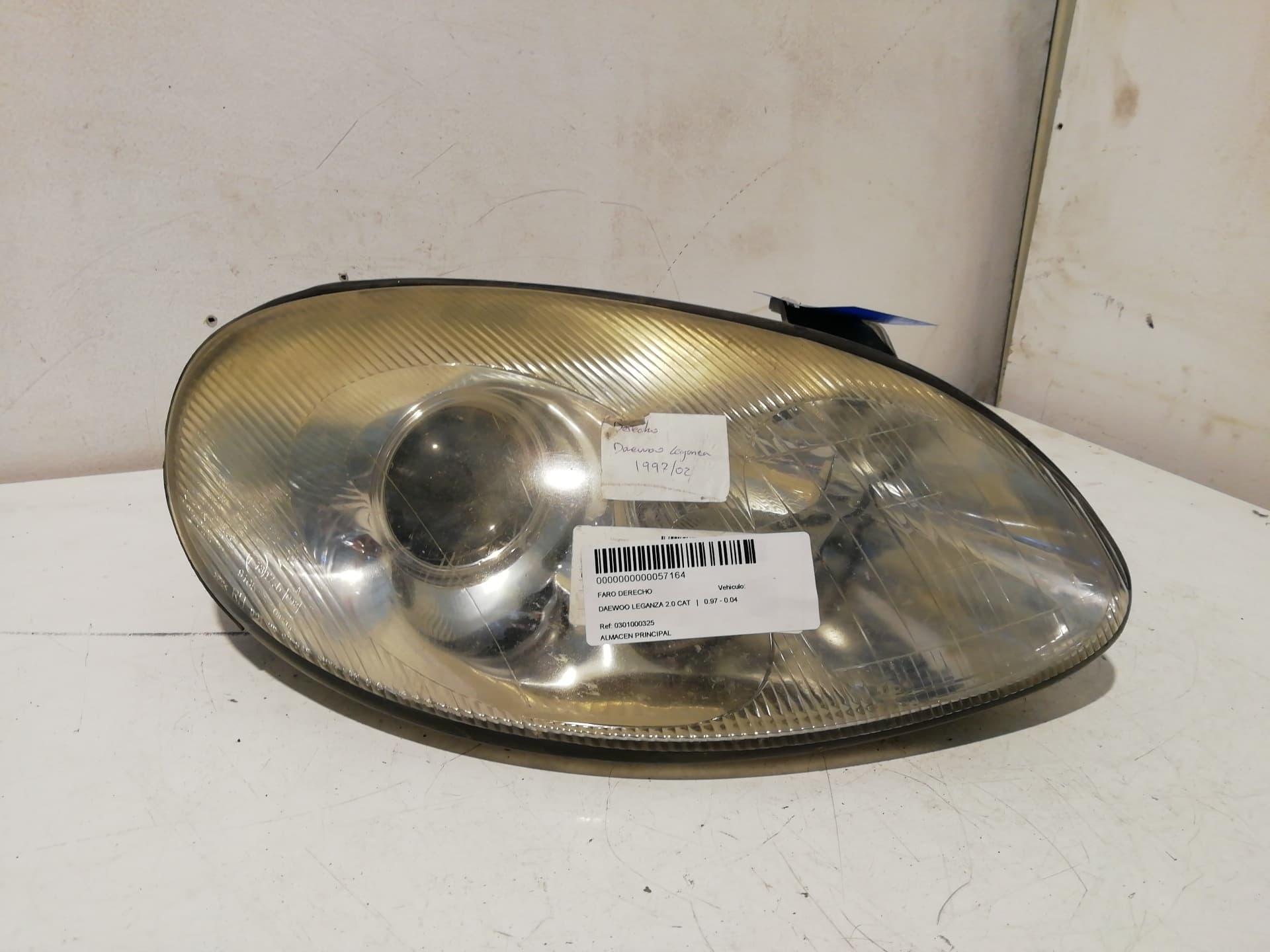 Faro derecho DAEWOO LEGANZA