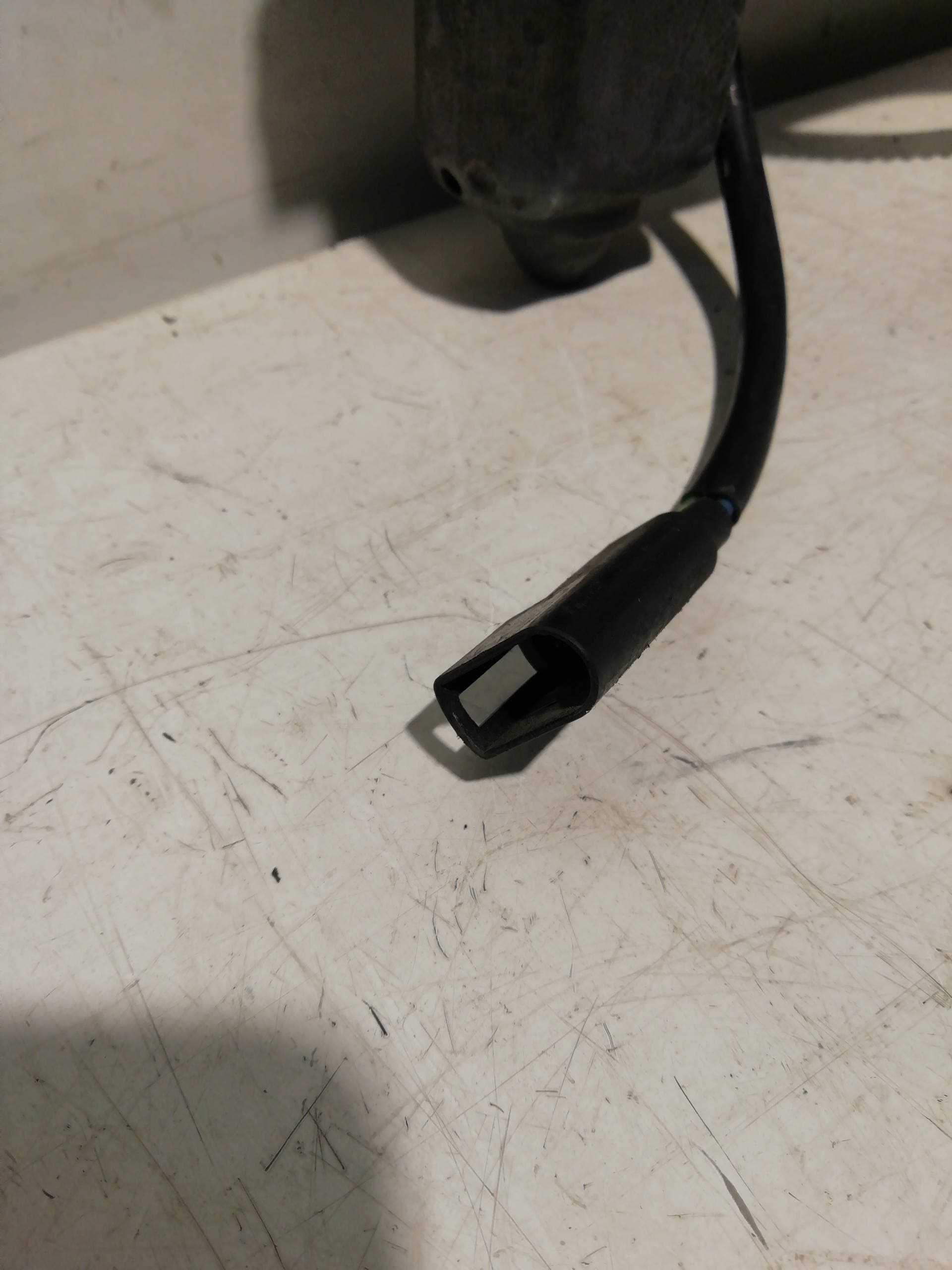 Elevalunas trasero derecho FORD SCORPIO 3