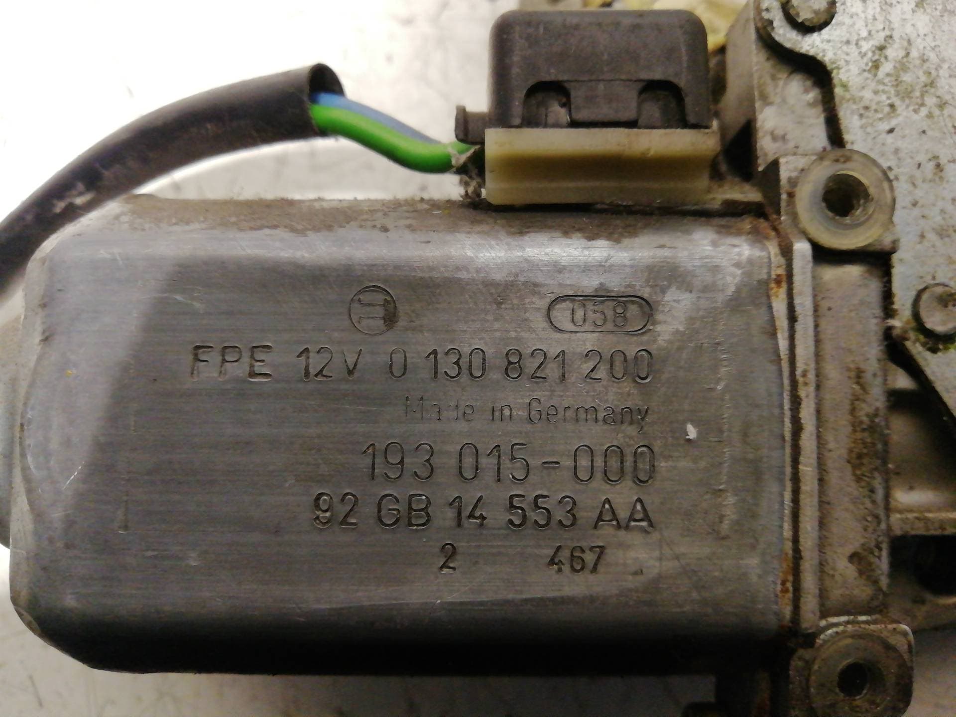 Elevalunas trasero derecho FORD SCORPIO 2