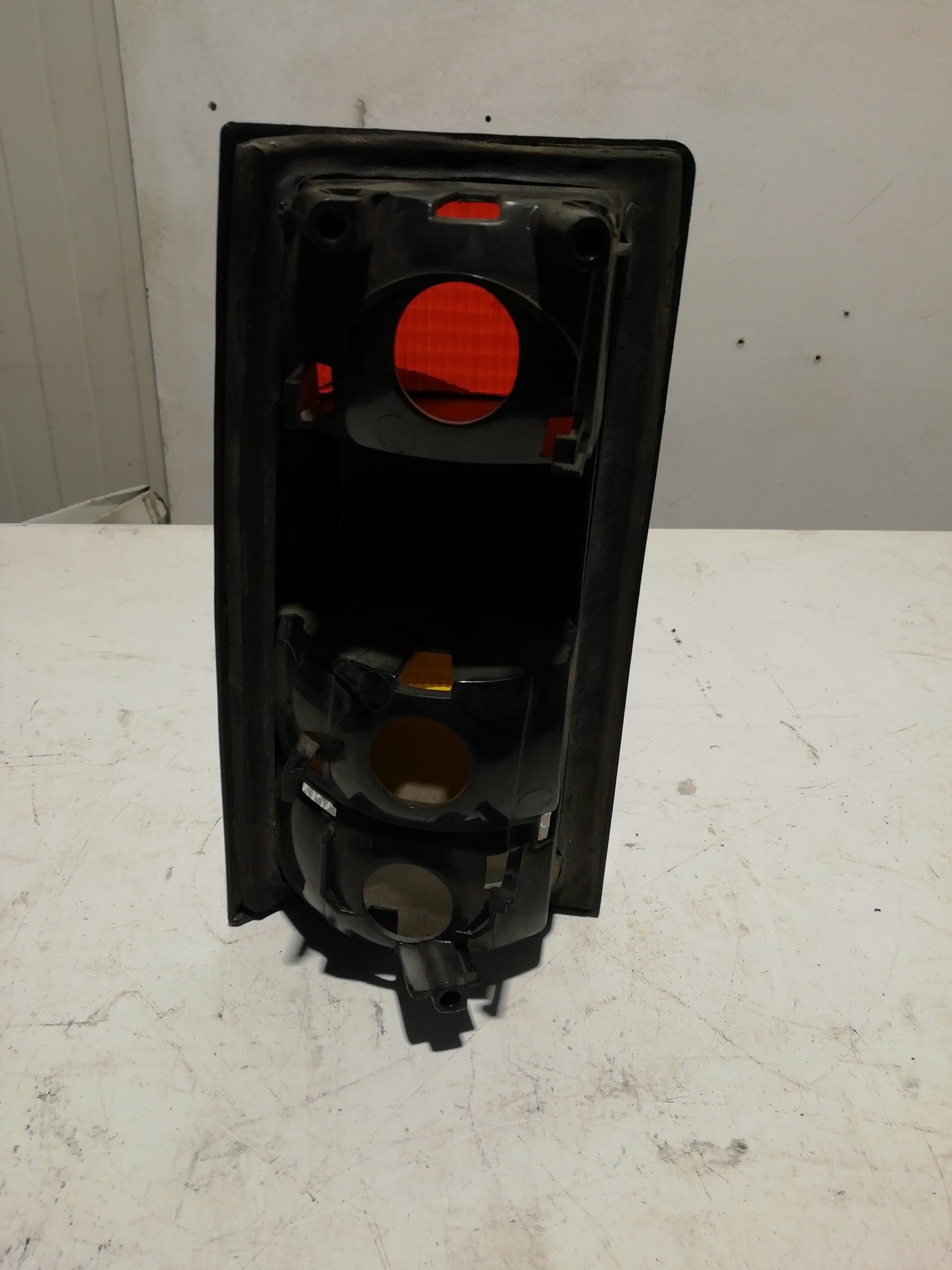 Piloto trasero derecho OPEL CORSA A 2