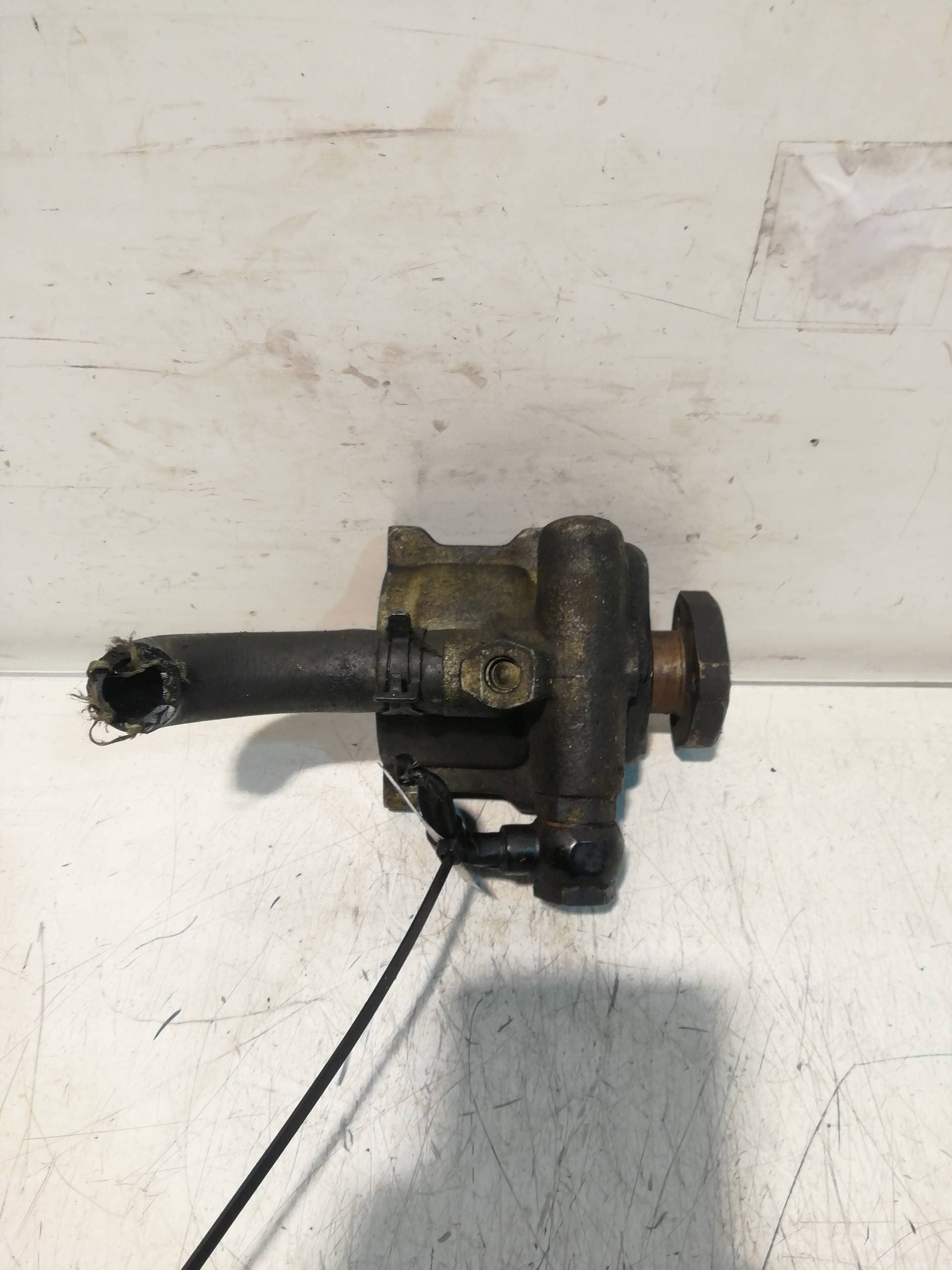 Bomba direccion SEAT INCA (6K9)