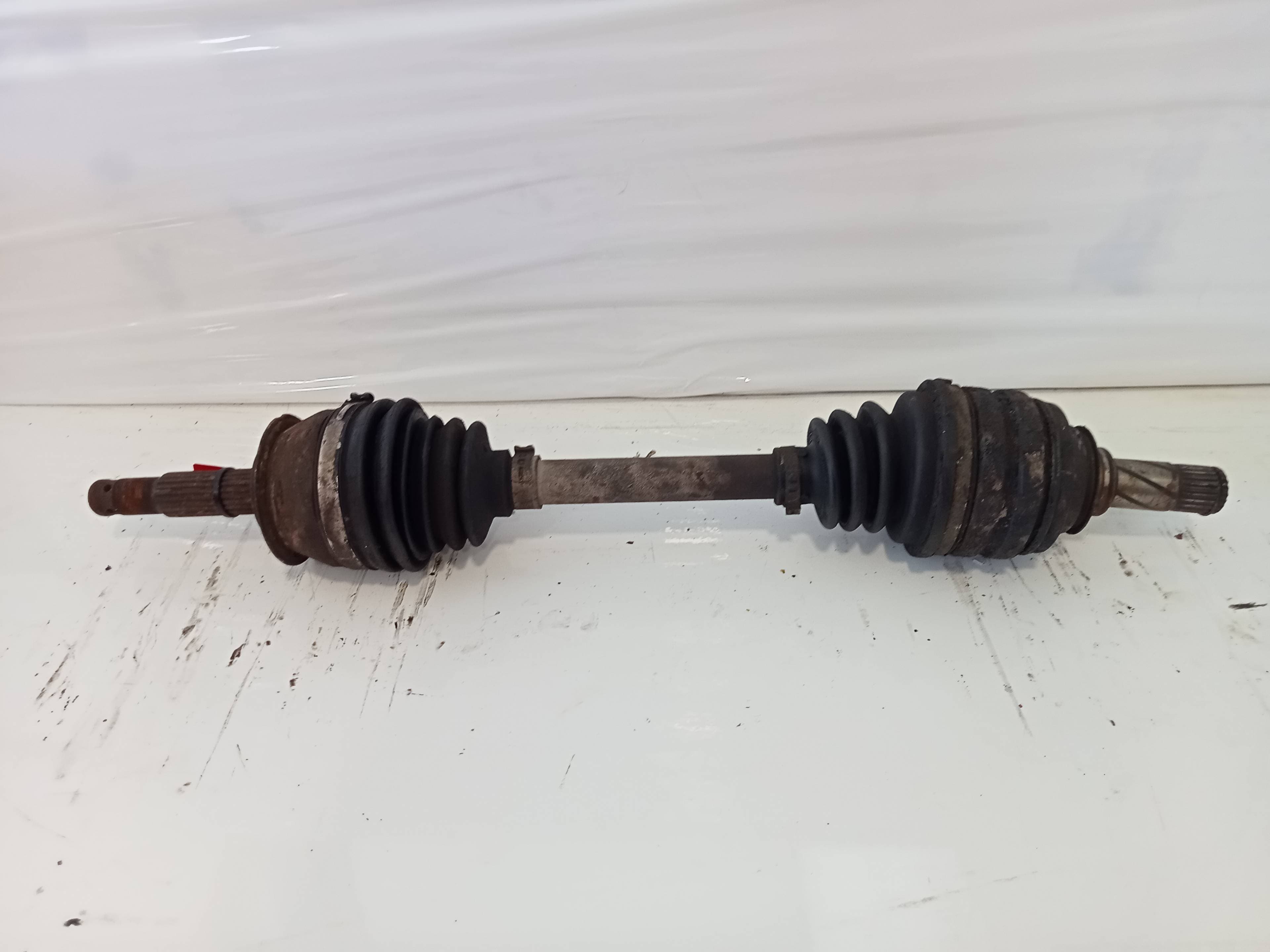 Transmision delantera izquierda OPEL CORSA B