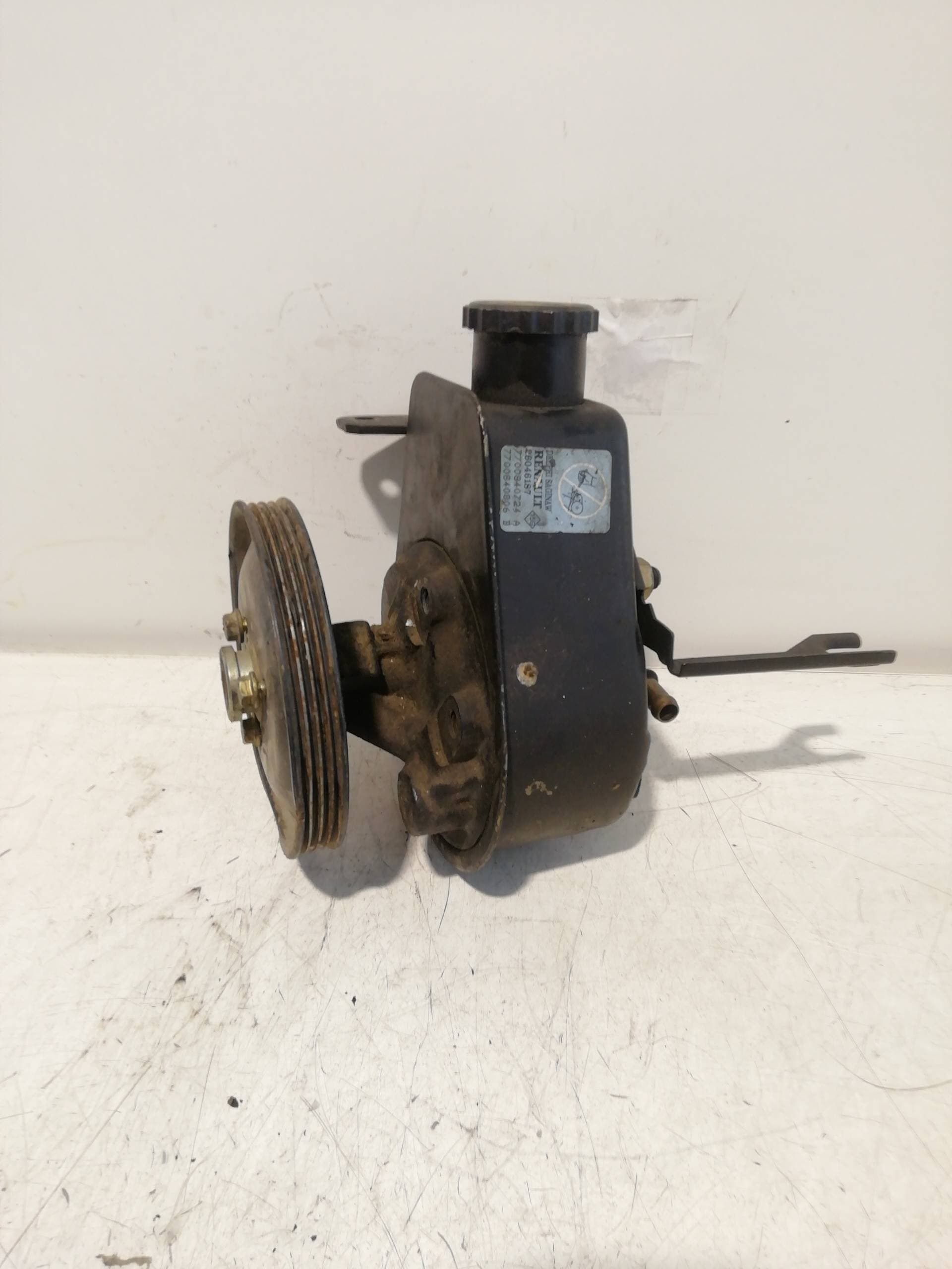 Bomba direccion RENAULT MEGANE I CLASSIC (LA0) 4