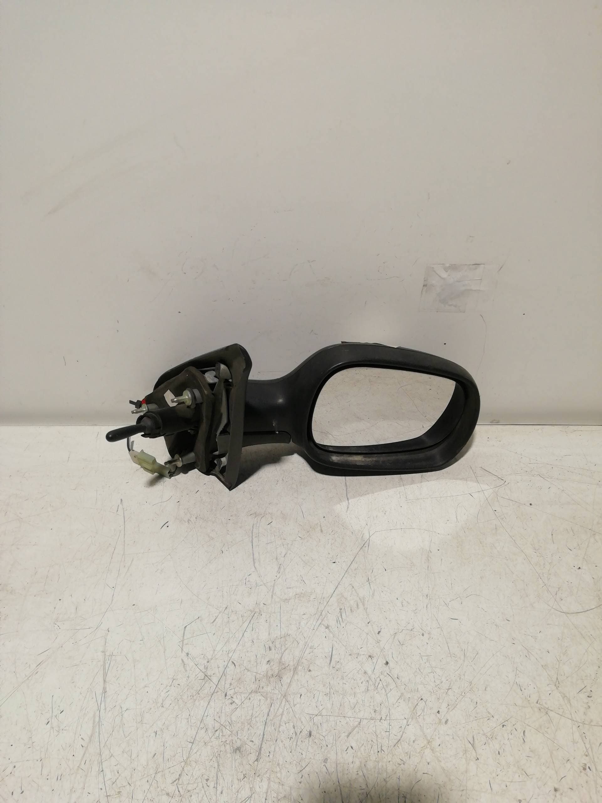 Retrovisor derecho RENAULT MEGANE I CLASSIC (LA0)