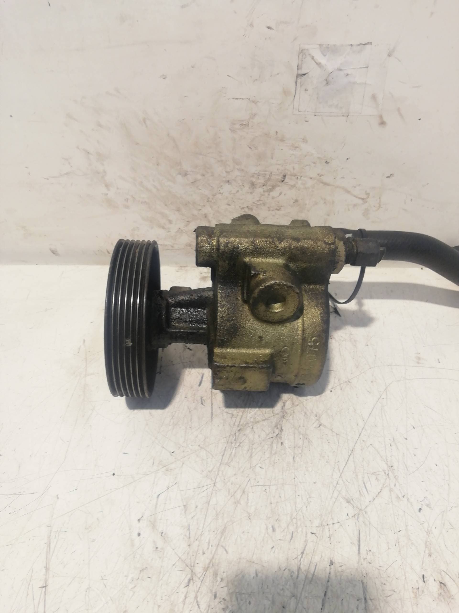 Bomba direccion RENAULT MEGANE I CLASSIC (LA0) 4