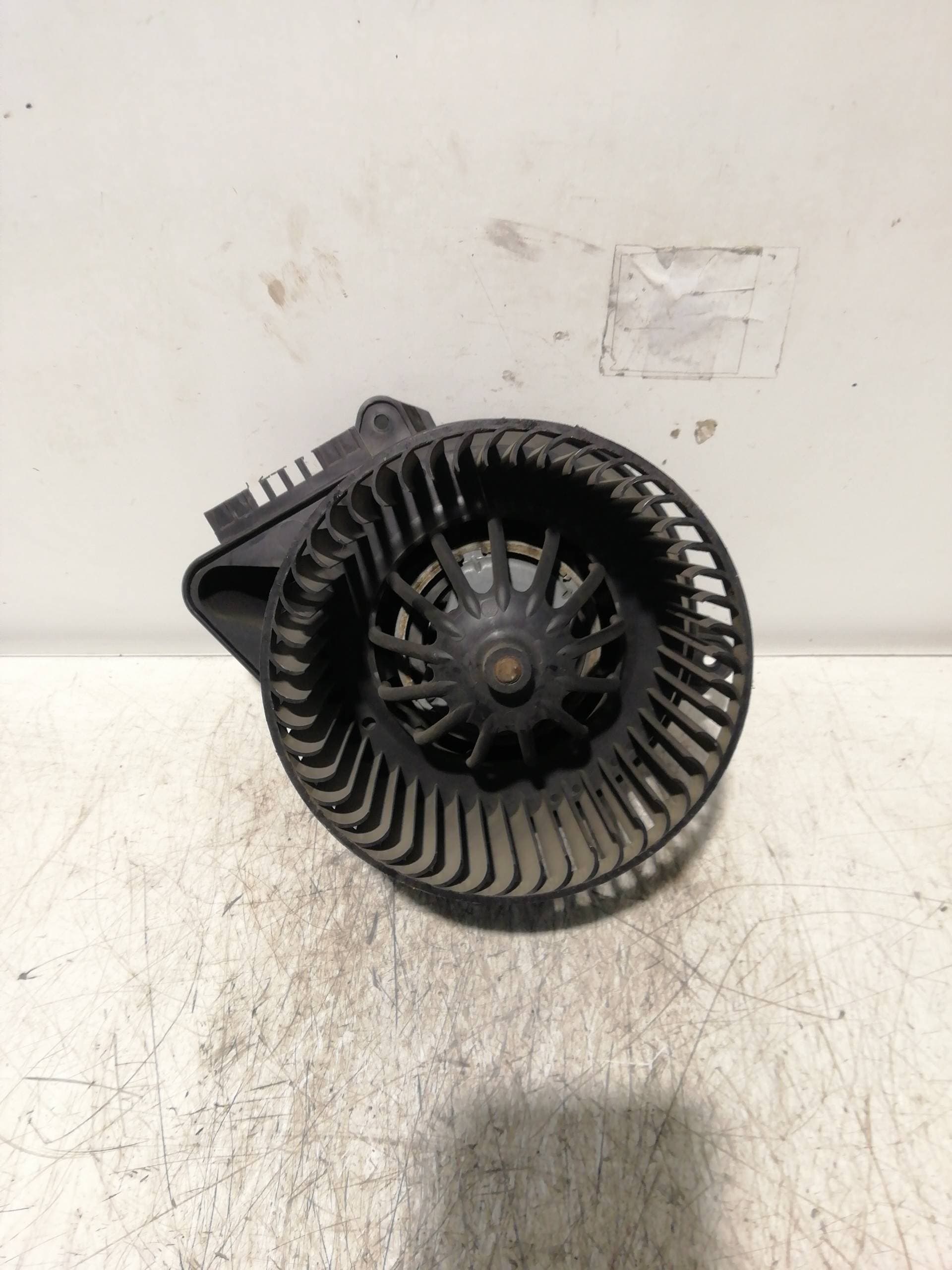 Ventilador calefaccion RENAULT MEGANE I CLASSIC (LA0)