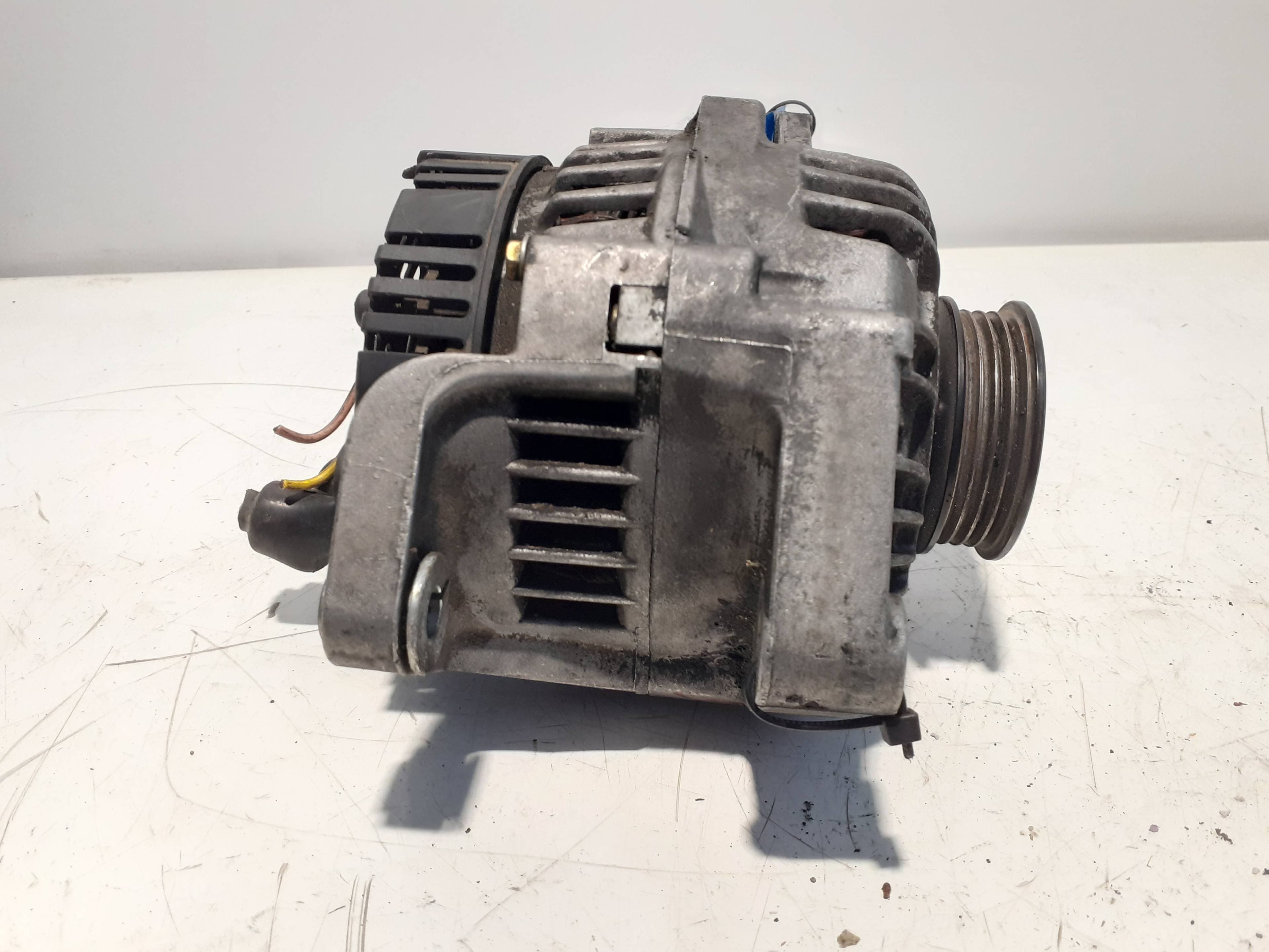 Alternador RENAULT MEGANE I CLASSIC (LA0) 4