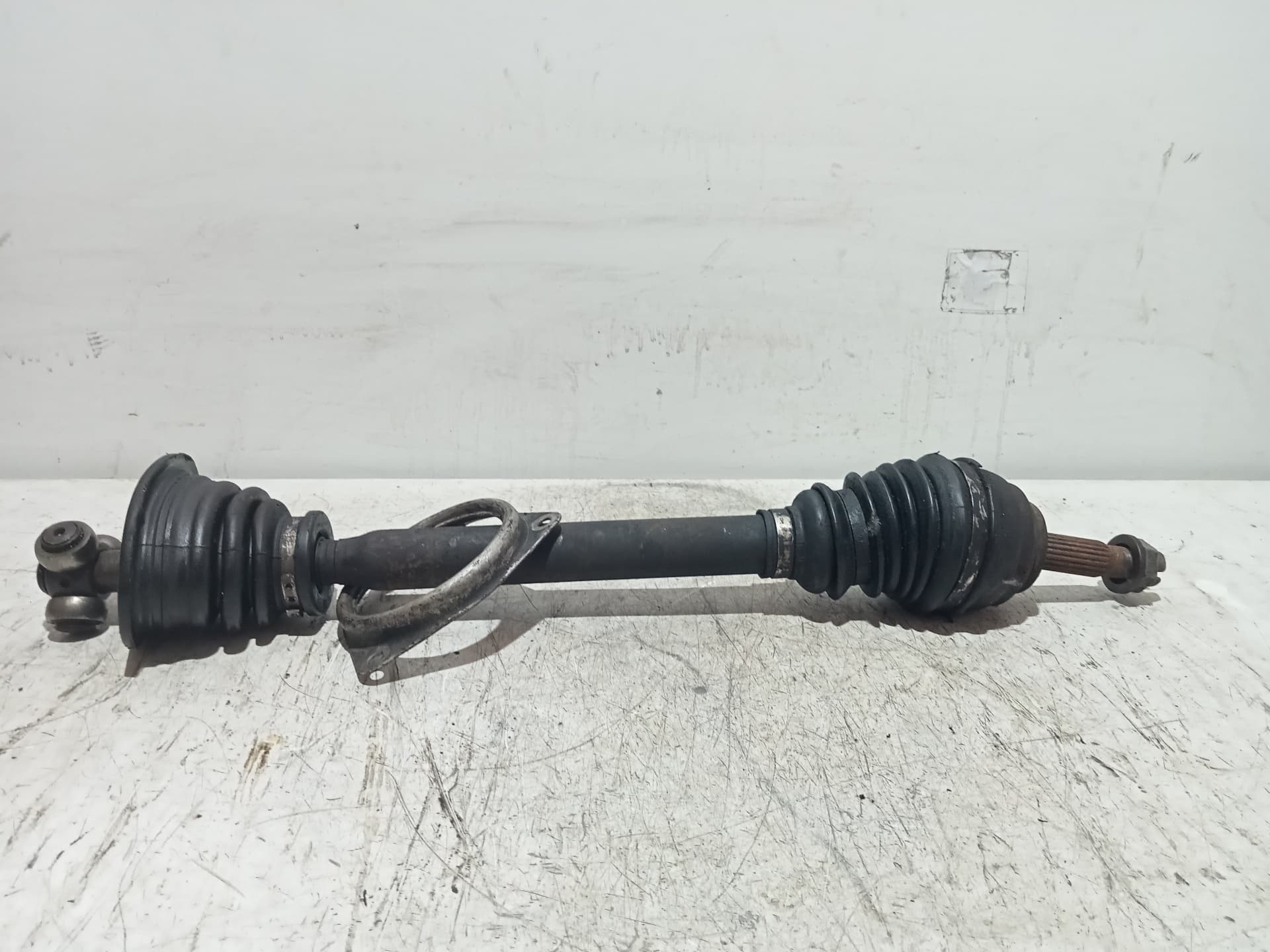 Transmision delantera izquierda RENAULT MEGANE I CLASSIC (LA0)
