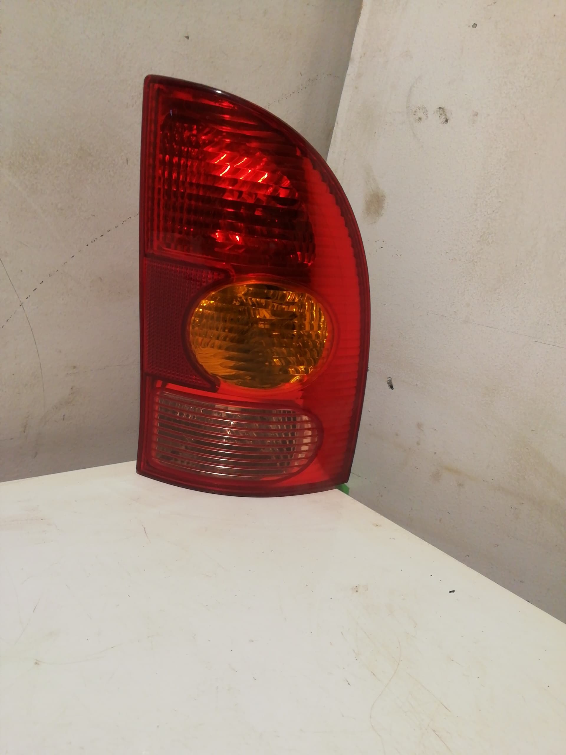 Piloto trasero derecho RENAULT MEGANE I CLASSIC (LA0)