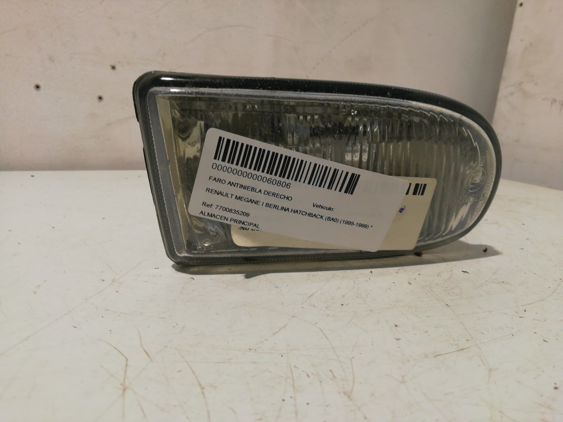 Faro antiniebla izquierdo RENAULT MEGANE I CLASSIC (LA0)